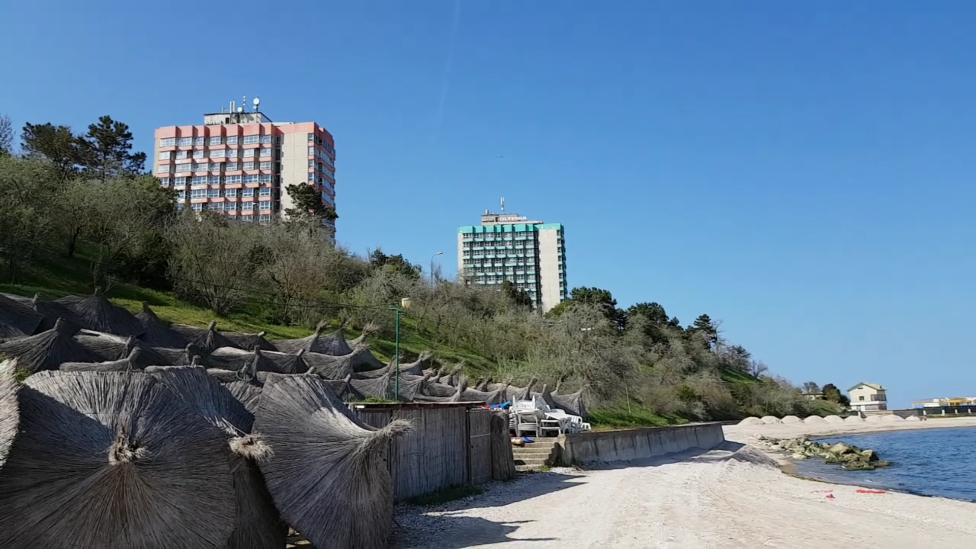VIDEO/Fantomele de la malul mării. Imagini dezolante cu relicvele care încă bântuie litoralul românesc