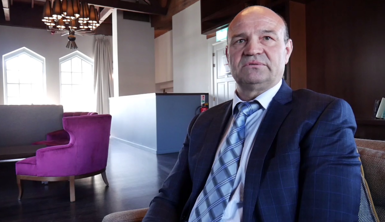 VIDEO/George Bețianu, boxer, taximetrist, afacerist. E milionar și vrea să-i ajute pe românii de-acasă. ”Încerc să fac poduri”