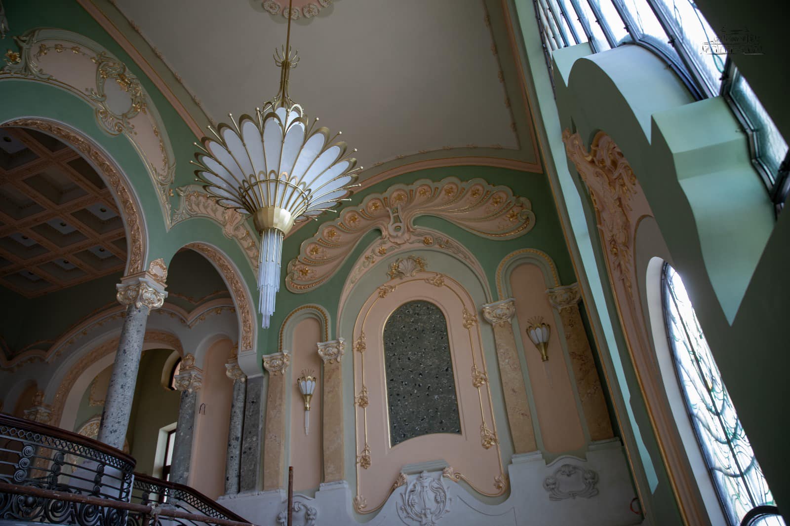 Cazinoul din Constanța, la un pas de redeschidere. Imagini din interiorul edificiului după renovarea începută acum patru ani