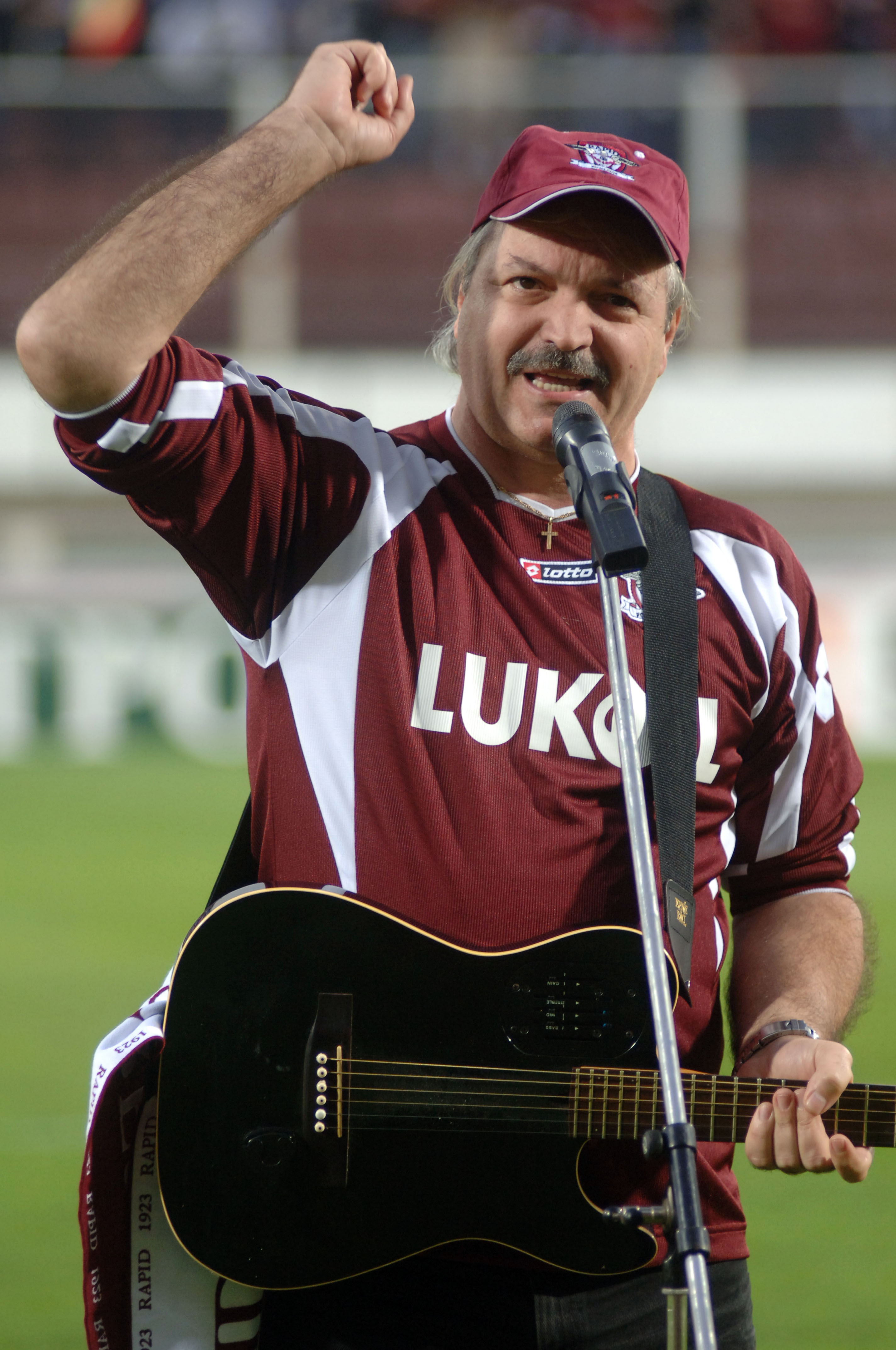 Victor Socaciu a murit la 68 de ani. Fiica artistului: „O inimă mare a încetat să mai bată”