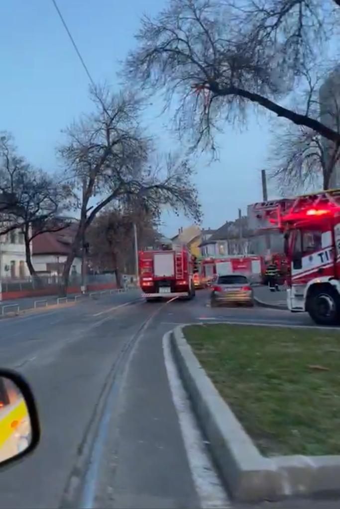 O secție a Spitalului de copii din Timișoara a fost evacuată după ce un aparat RMN a început să scoată fum