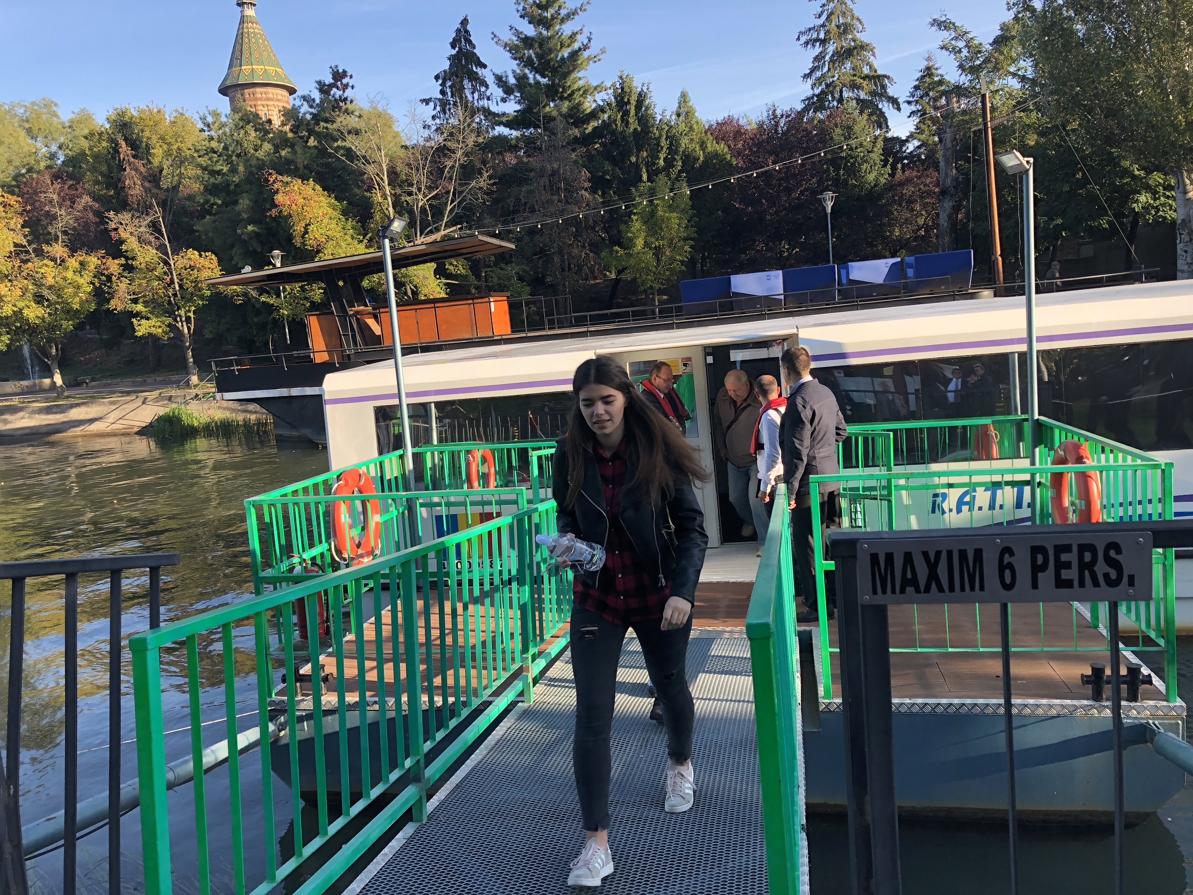 REPORTAJ: Timișoara are din nou transport pe apă. După jumătate de secol, vaporașele și-au reluat cursele pe Bega/VIDEO&FOTO