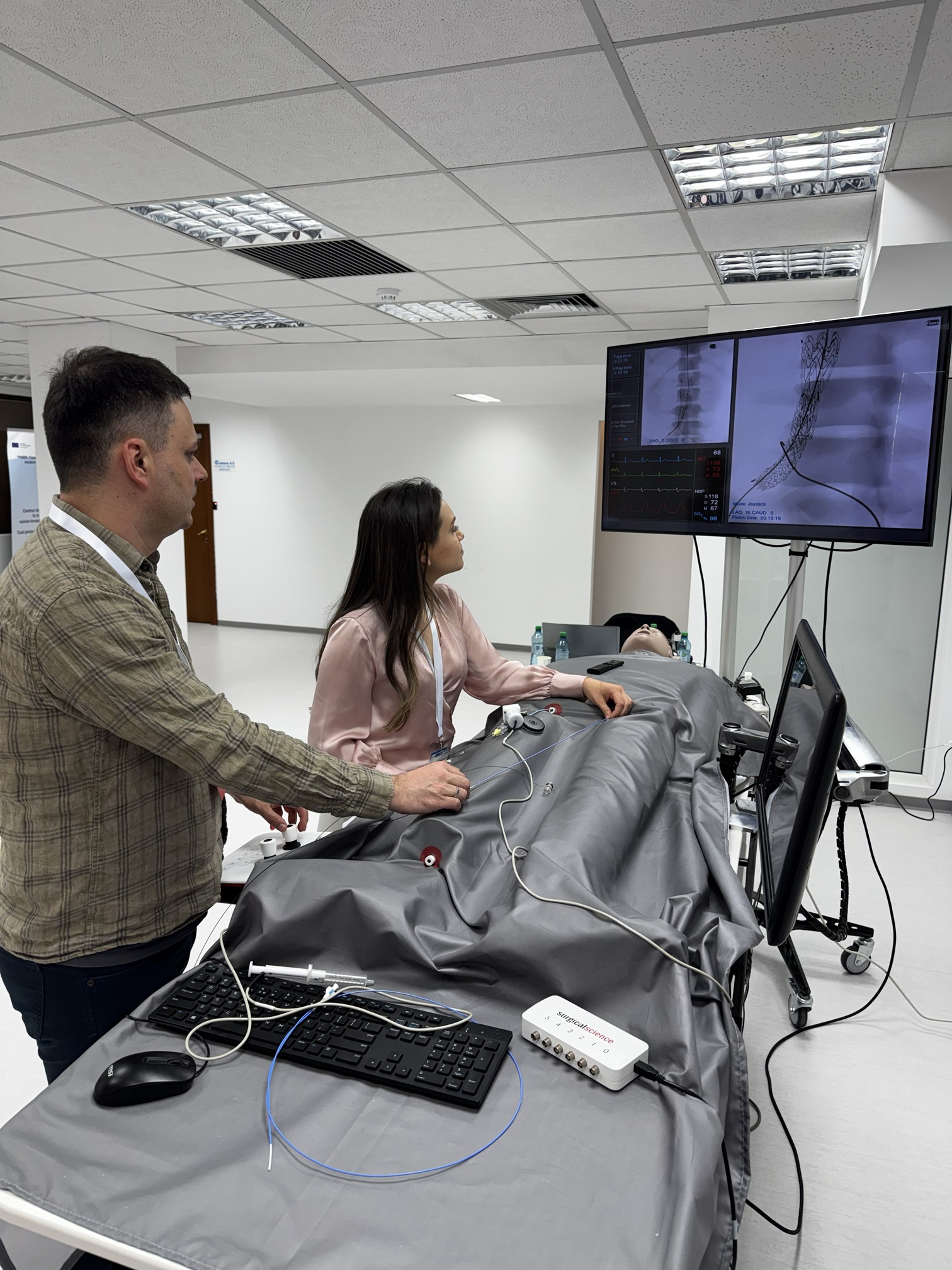 Elita mondială a chirurgiei cardiovasculare minim invazive a ajuns la București. Cum s-a implicat Prof. Univ. Dr. Cătălin-Constantin Badiu