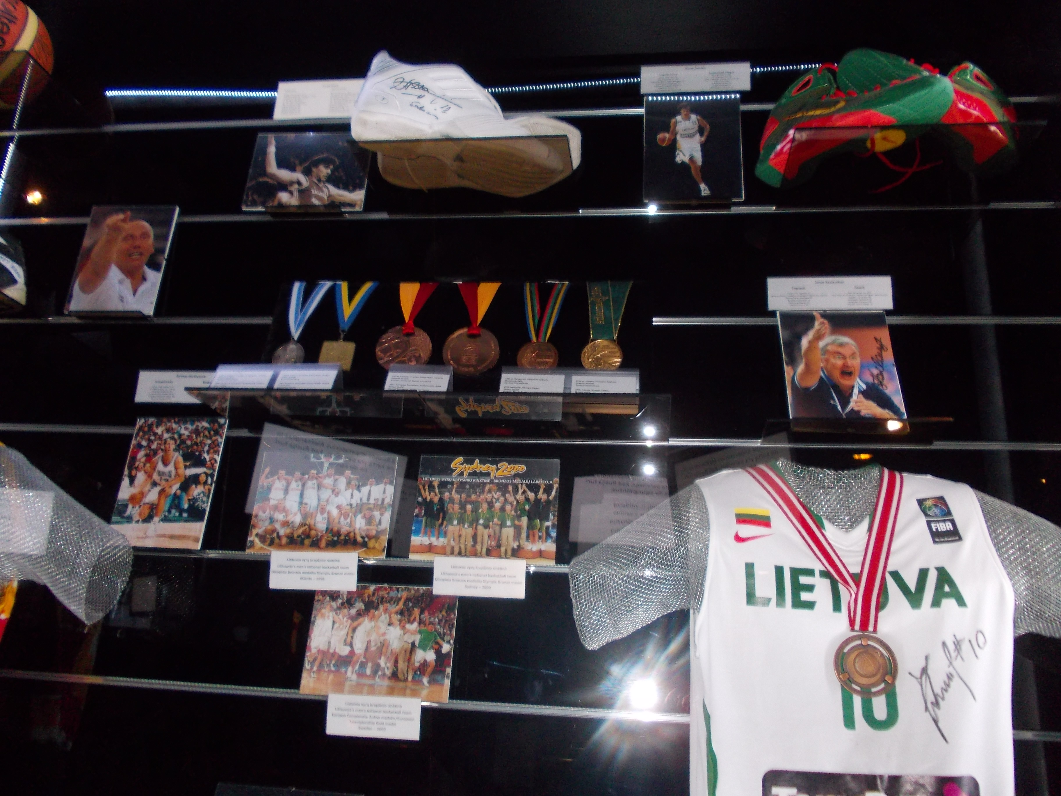 EXCLUSIV / URIASarunas! SportNews.ro a vizitat academia lui Marciulionis