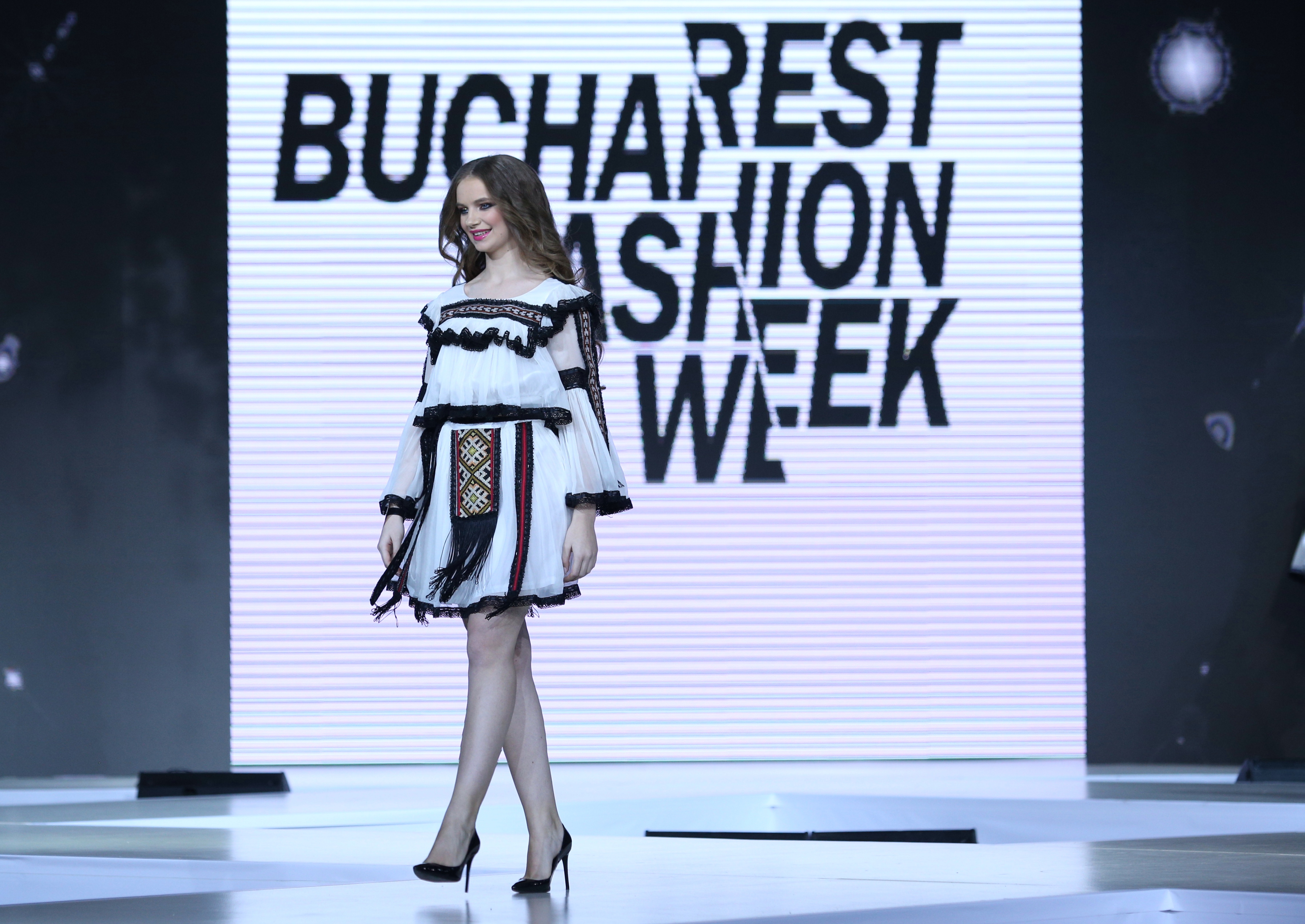 Gala Fotbalului Românesc 2017. Budescu, jucătorul anului. Hagi - antrenorul anului! Toate premiile acordate | FOTO&VIDEO