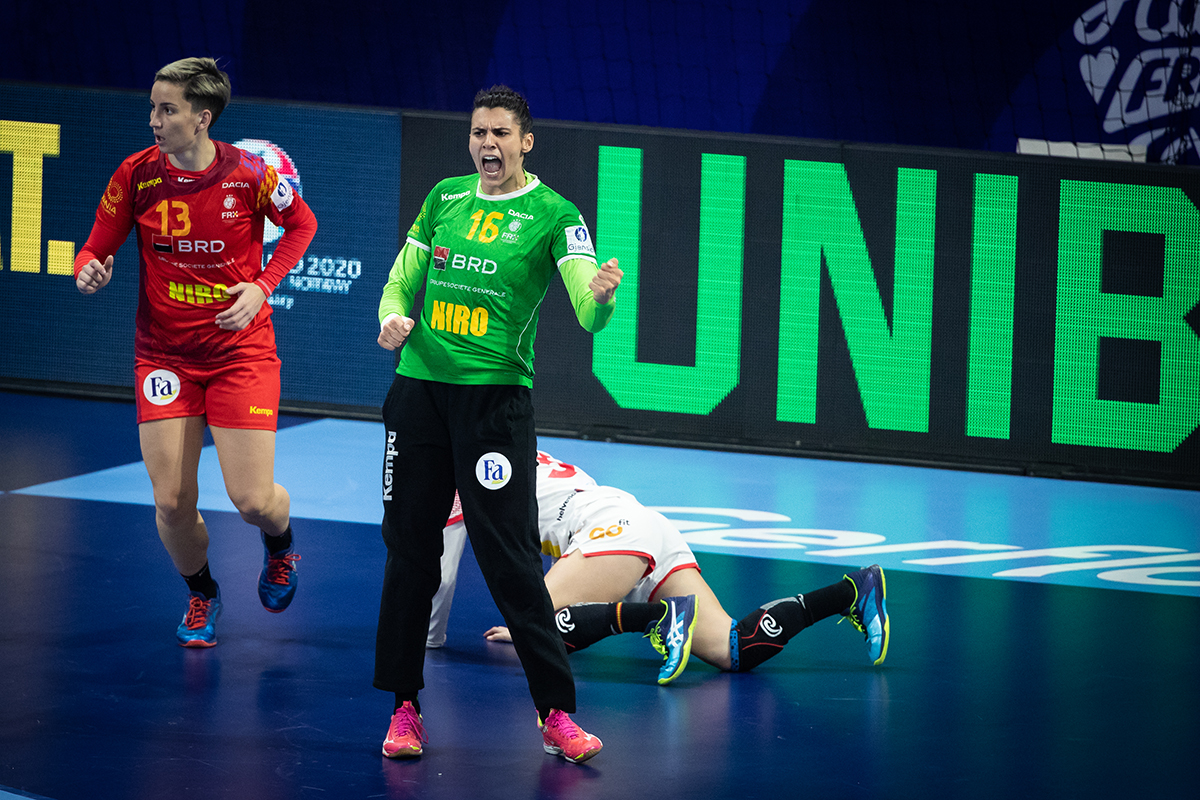 Succes, egal sau pierdem cu Ungaria la maximum două goluri = semifinale! Victorie: România - Spania, 27-25 la Euro 2018 de handbal feminin | GALERIE FOTO&VIDEO