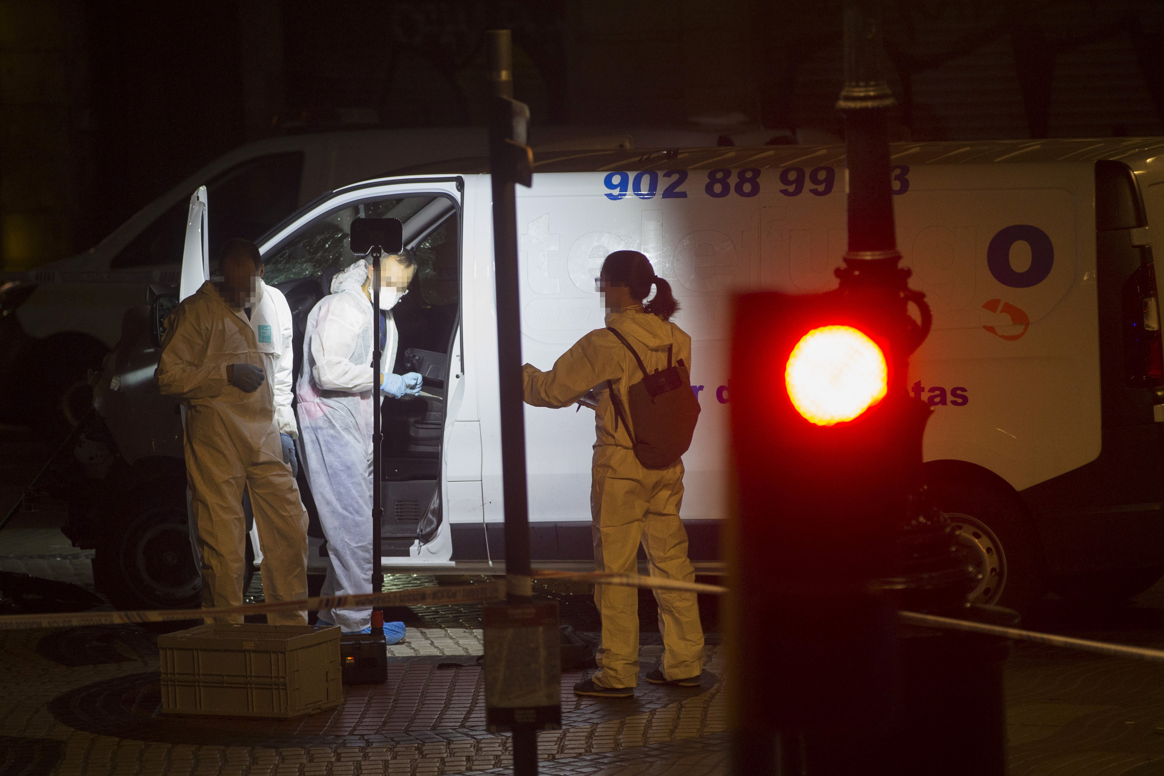 Teroare în Barcelona | Autorul atacului este în continuare căutat de polițiști. Bilanțul atentatului: 14 morți și 130 de răniți
