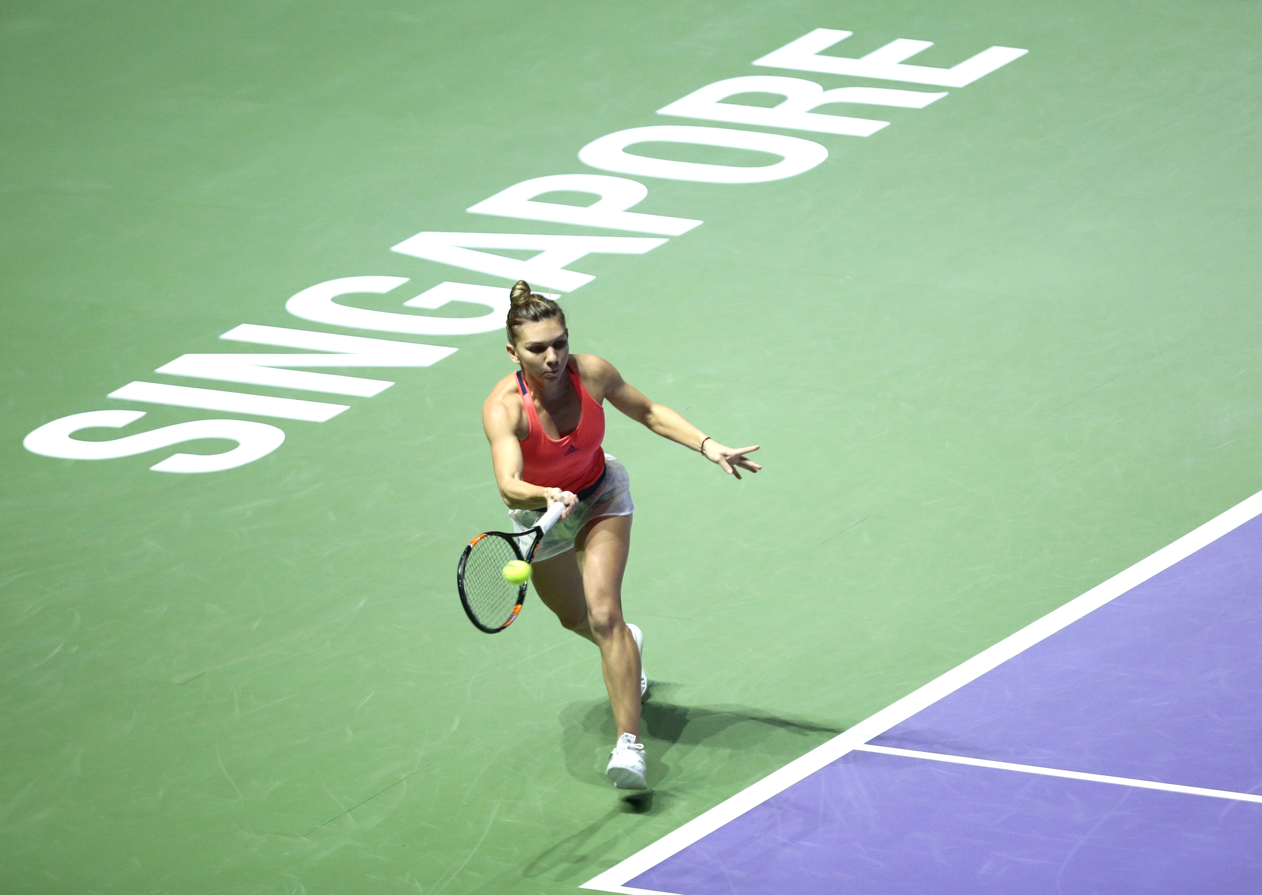 Halep a pierdut pe mâna ei meciul cu Kerber de la Turneul Campioanelor. Simona a comis peste 30 de erori neforțate. Reacție sinceră | LIVEBLOG
