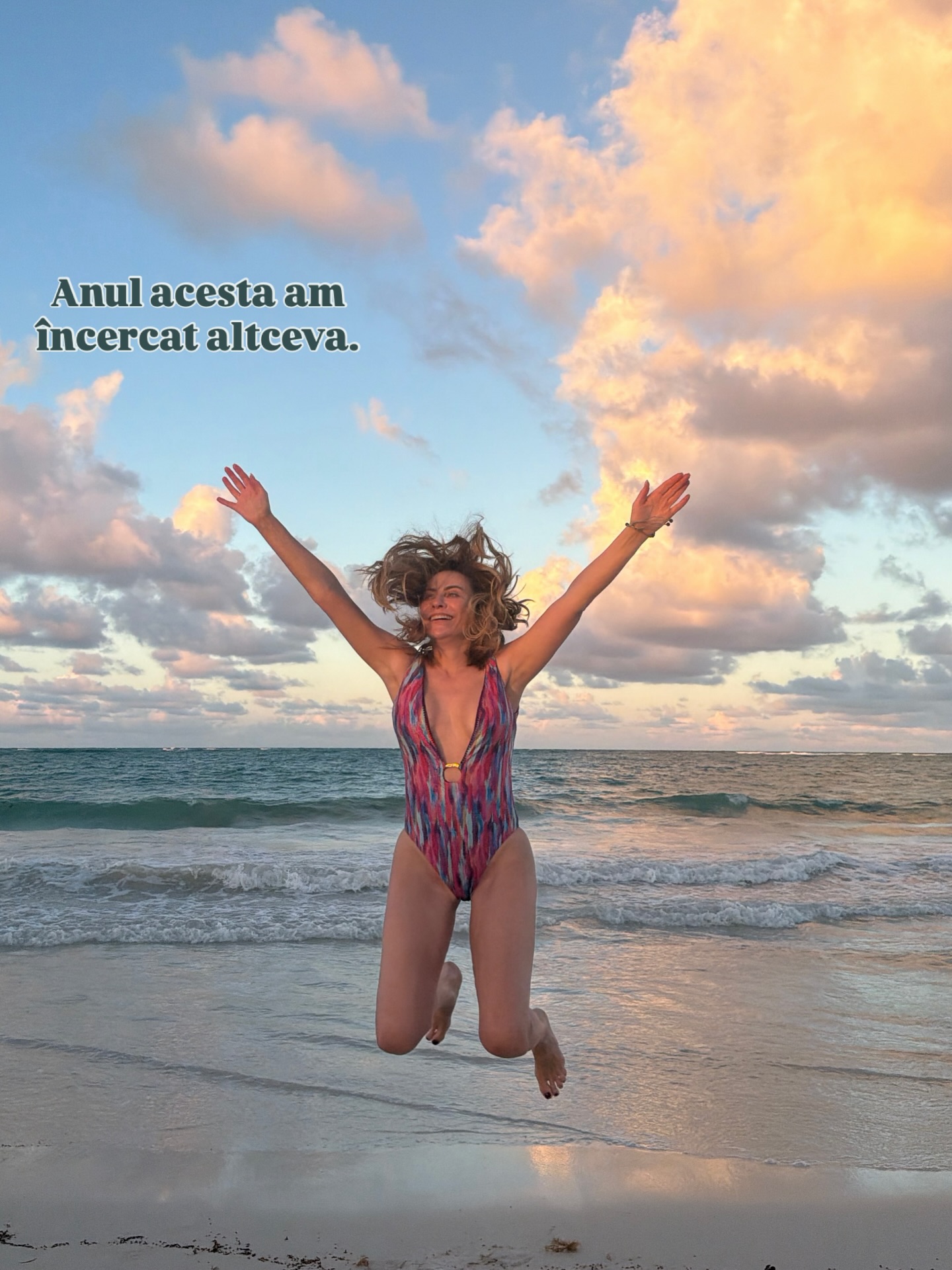 Imagini cu Adina Buzatu în costum de baie, la 49 de ani. Ce a pățit vedeta în Republica Dominicană. „Deja prea mult”