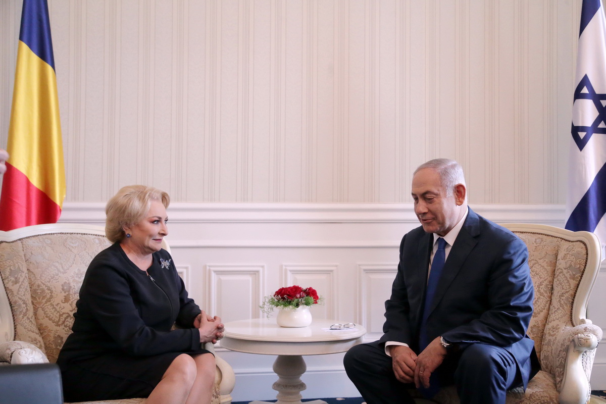 Viorica Dăncilă s-a întâlnit cu Benjamin Netanyahu, la Varna. Premierul Israelului anunţă că va veni în România, unde se va organiza şi un forum economic