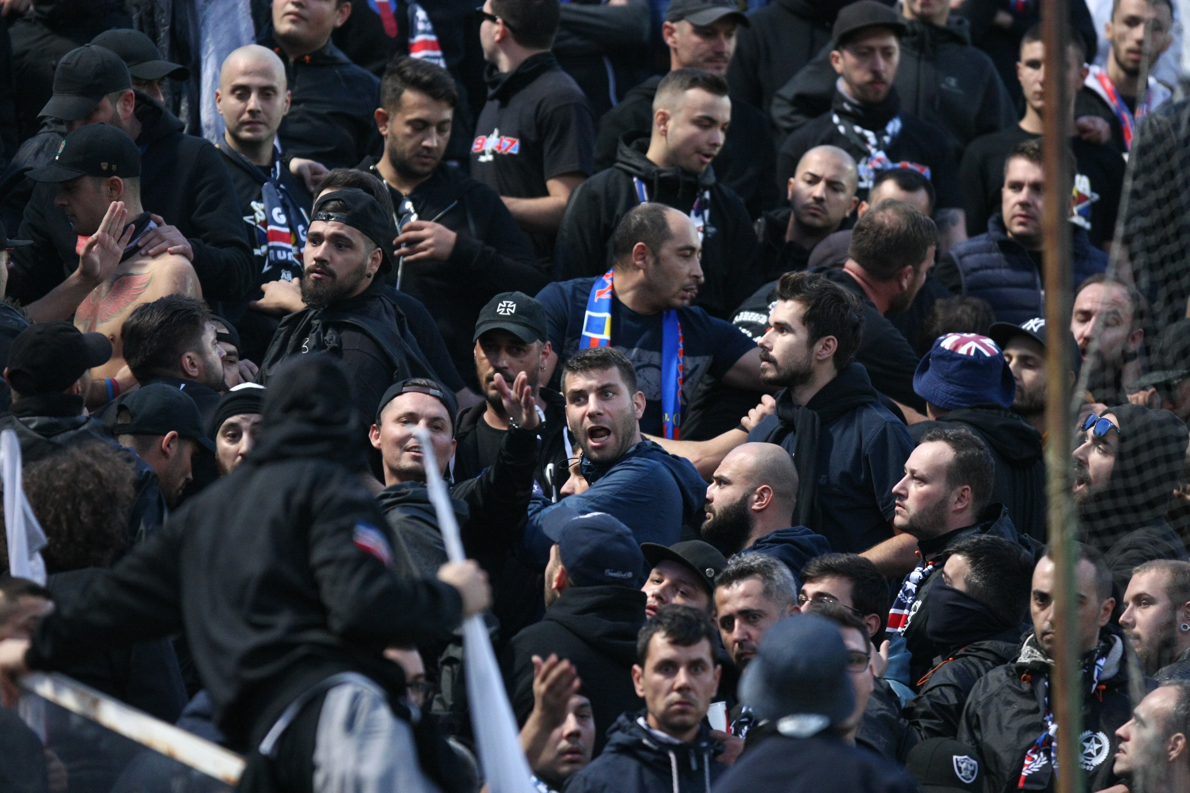 Academia Rapid - CSA Steaua 1-1, în Liga a 4-a. A fost spectacol total în tribune | GALERIE FOTO