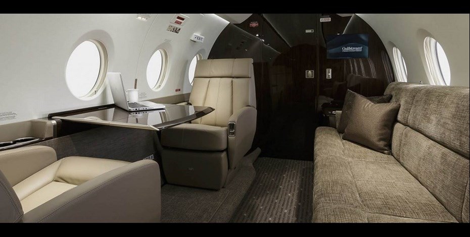 Un mizilic: Ronaldo şi-a luat avion de 19.000.000 de euro! Chelsea și PSG îl vor!