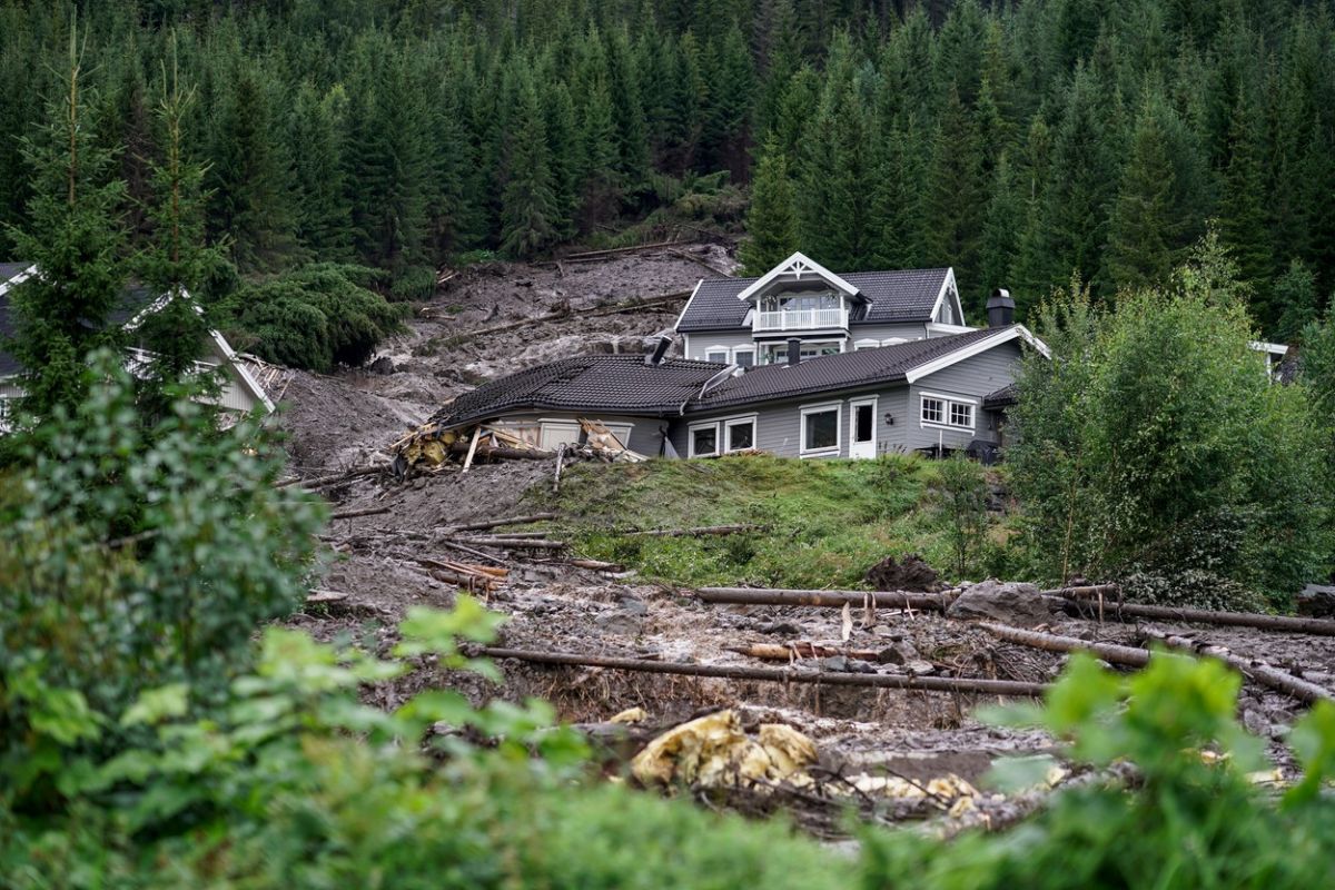 Furtuna Hans a făcut ravagii în nordul Europei. În Norvegia a adus cele mai puternice ploi din ultimii 25 de ani