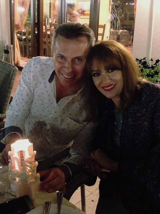 Anca Țurcașiu, 20 de ani de mariaj.  Este neschimbată, zici că nici nu au trecut anii peste ea | FOTO