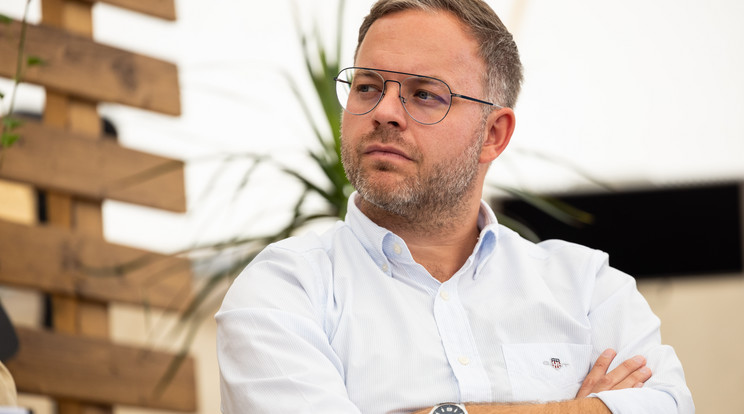 Még a Fideszben is ledöbbentek Orbán Balázs '56-os gondolatmenetén