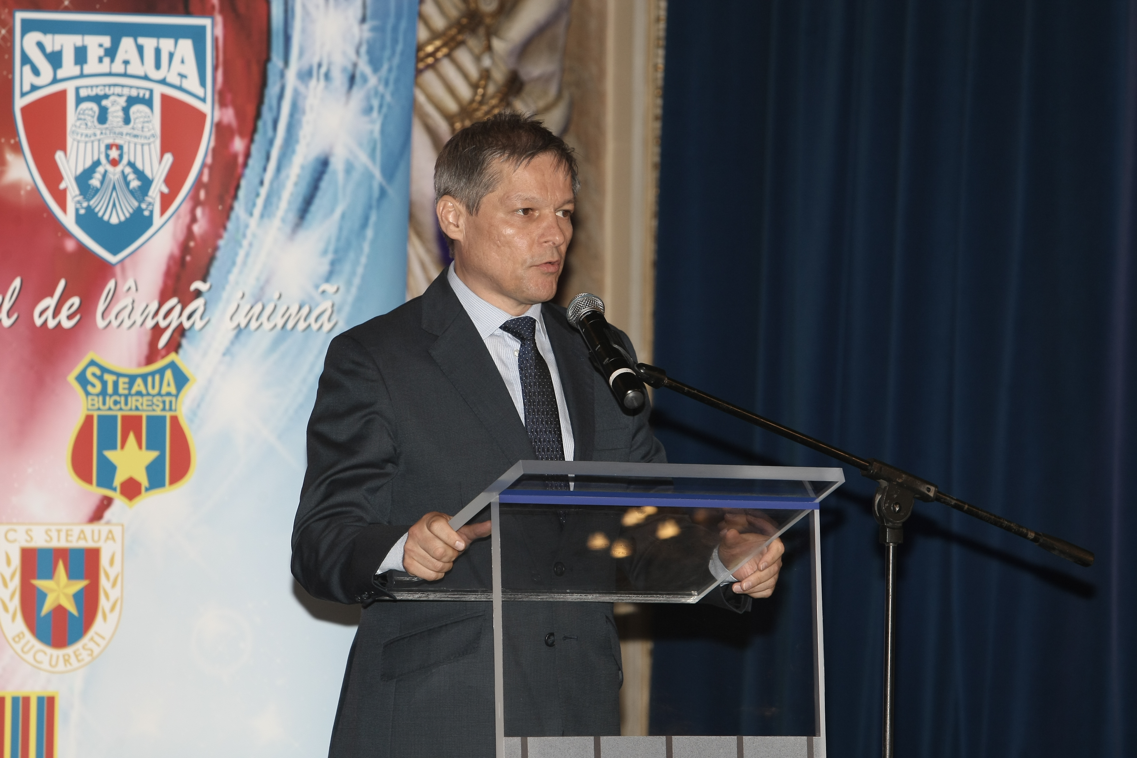 Eroii de la Sevilla au fost premiați de CSA Steaua, cu ocazia împlinirii a 30 de ani de la câștigarea CCE / FOTO și VIDEO