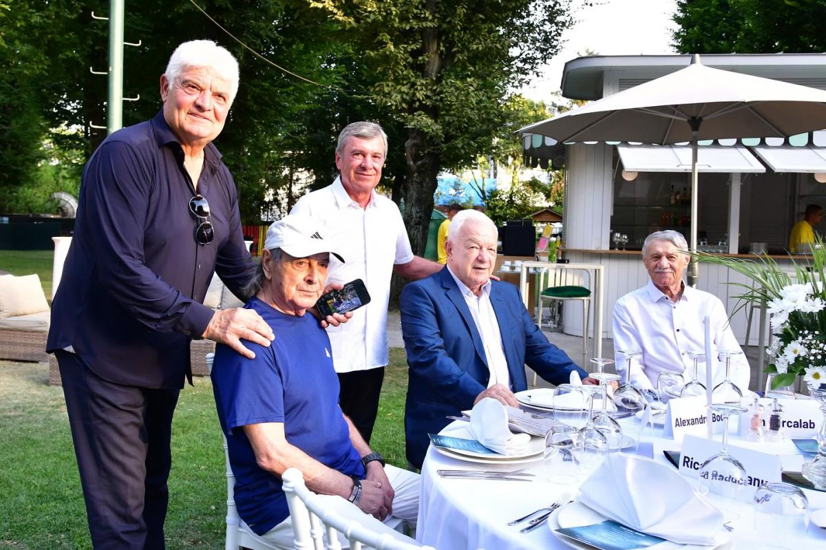 La mulți ani, Mircea Lucescu! - a scris Ioan Andone pe Facebook. Cine a participat la ziua de naștere a selecționerului român