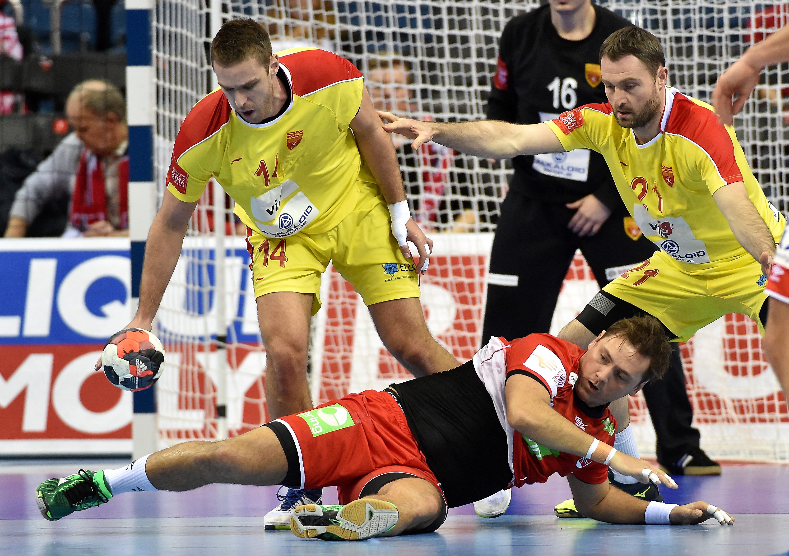 Polonia a surclasat Belarus, Macedonia a încurcat Norvegia / FOTO