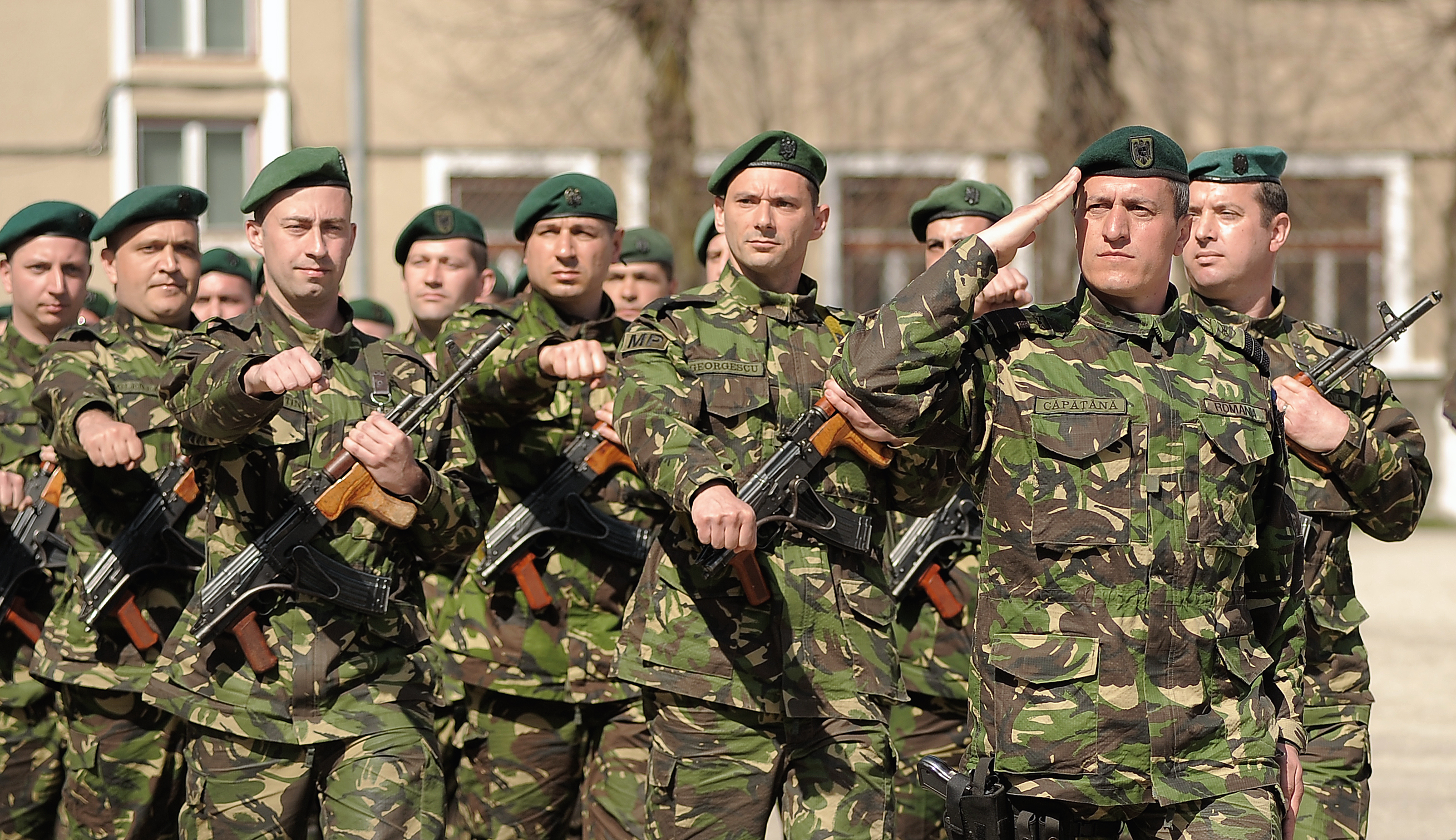 VIDEO&FOTO/ “Liliecii Negri” s-au întors acasă. Misiunea militarilor din Grupul de luptă al NATO din Polonia a durat șase luni