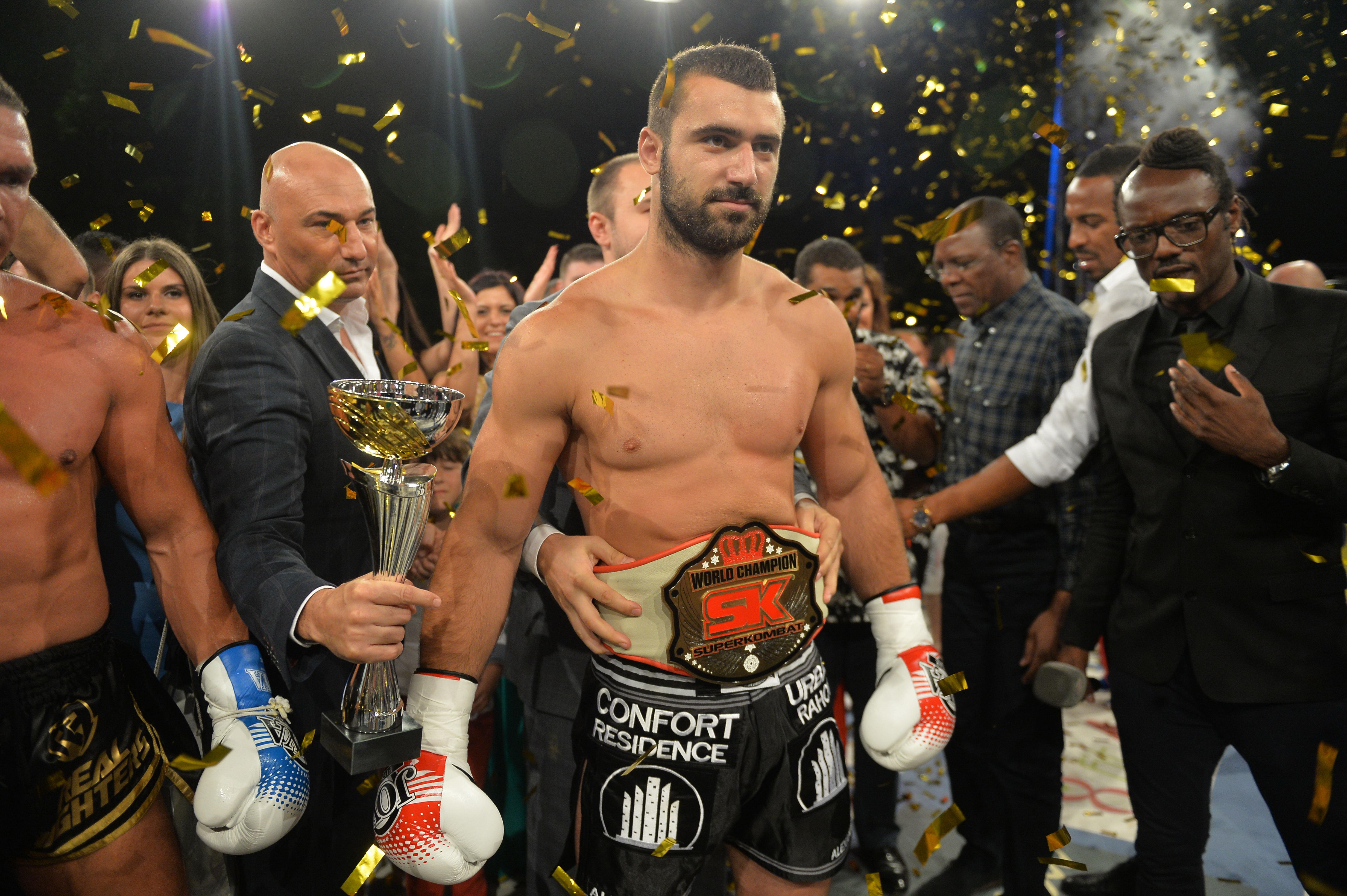 Andrei Stoica îşi păstrează centura de campion mondial / GALERIE FOTO&VIDEO