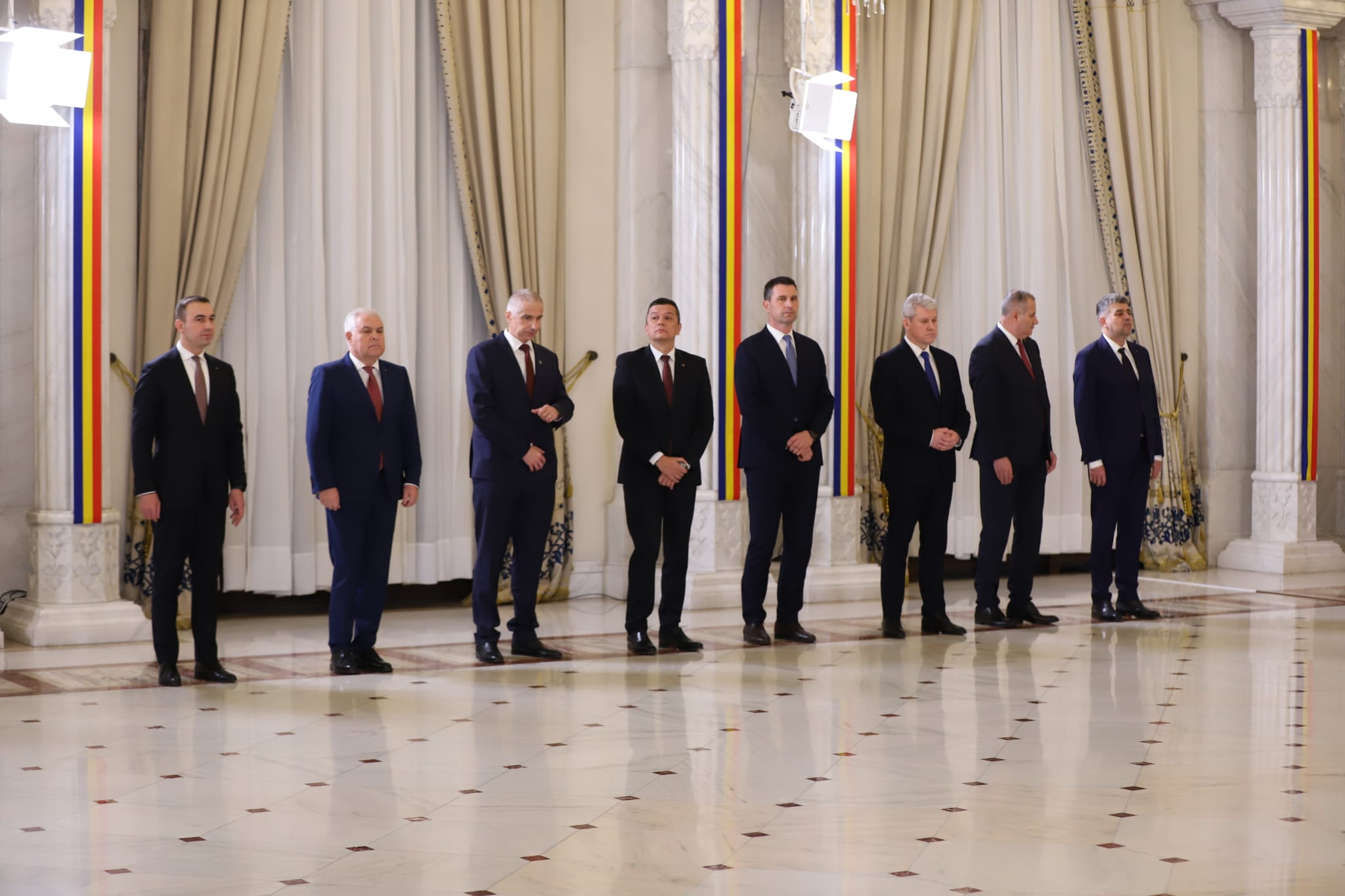 Guvernul Ciolacu 2 a depus jurământul în fața președintelui Klaus Iohannis