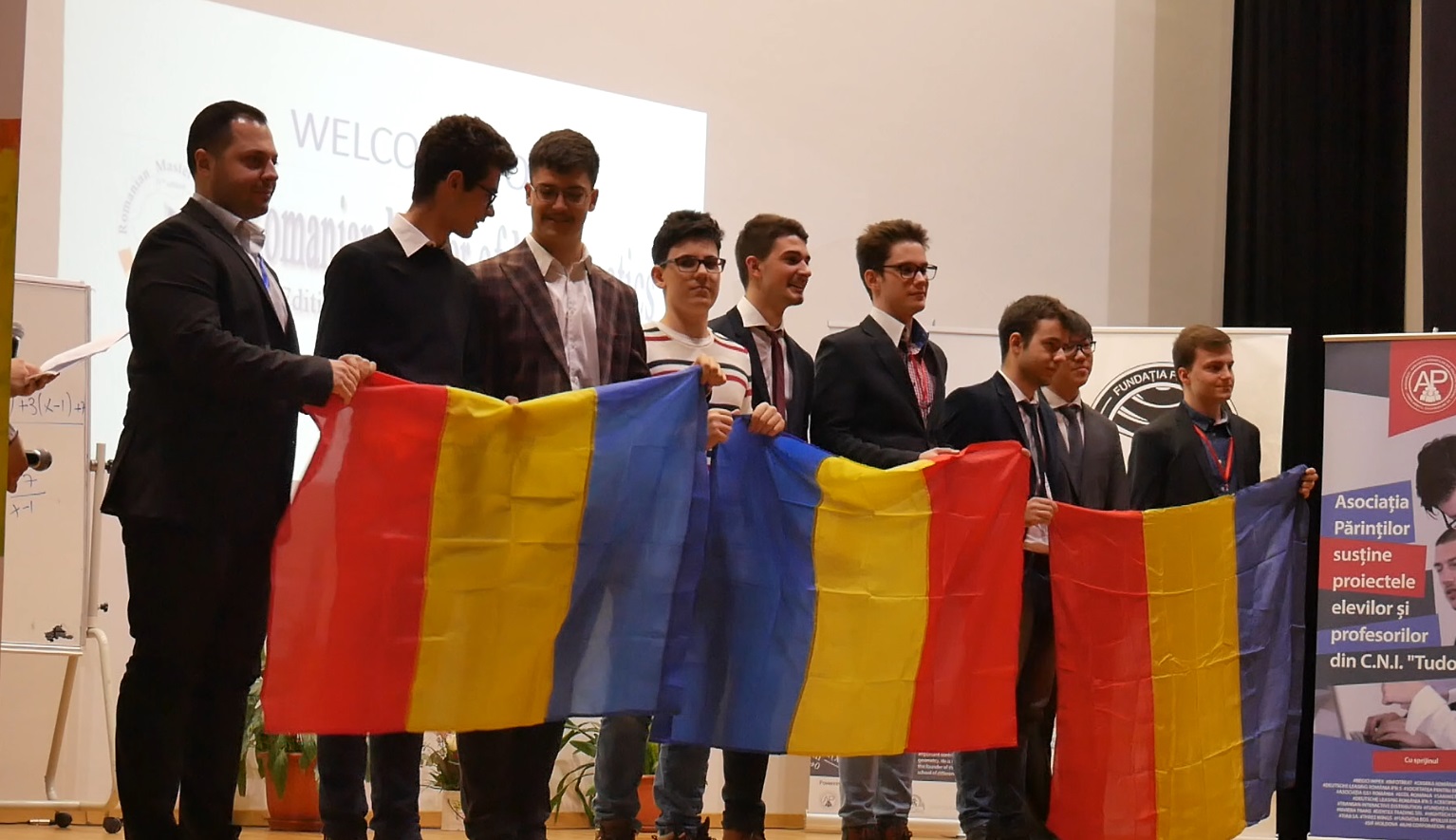 Cele mai tari minți ale lumii, la Romanian Master of Mathematics. Elev în clasa a XII-a, viitor student la Princeton: "Nu știu dacă mă voi întoarce după ce termin"