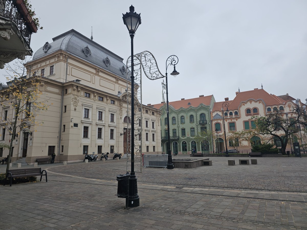 Descoperă Băile Felix și Oradea: două bijuterii ale turismului din vestul României, aproape una de alta. Se îmbină relaxarea termală cu eleganța urbană