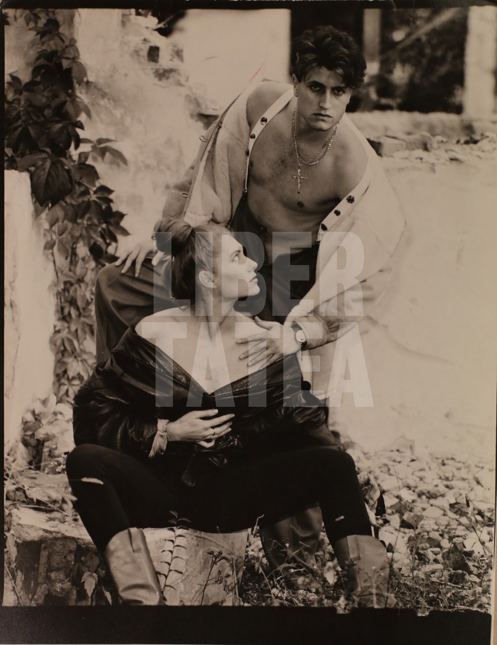 GALERIE FOTO/ Cătălin Botezatu, imagini inedite din ”Epoca de Aur”. Era manechin la fabrica textilă APACA!