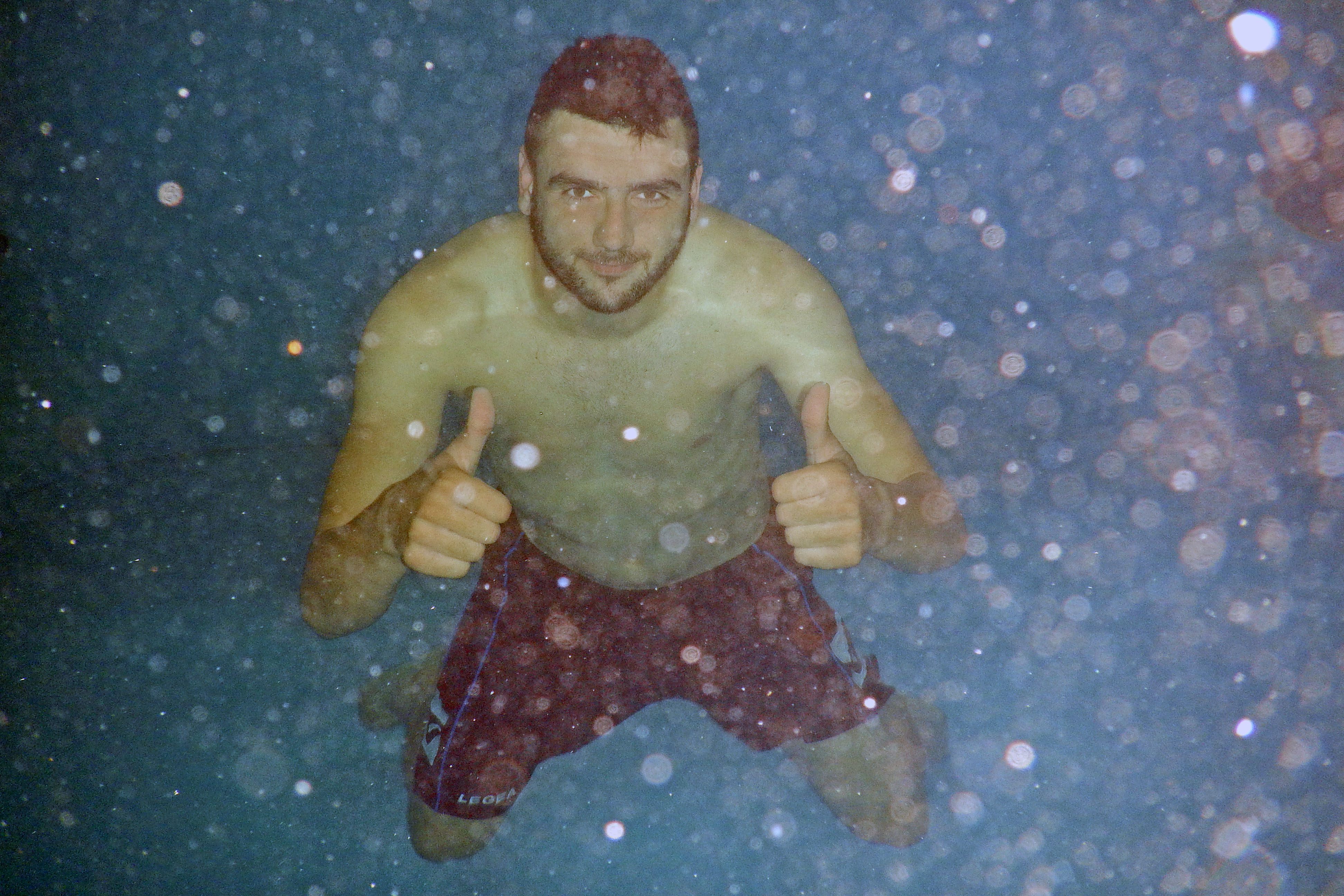 SUPER GALERIE FOTO / ”Suntem câinii din Atlantis!”. Selfie sub apă!