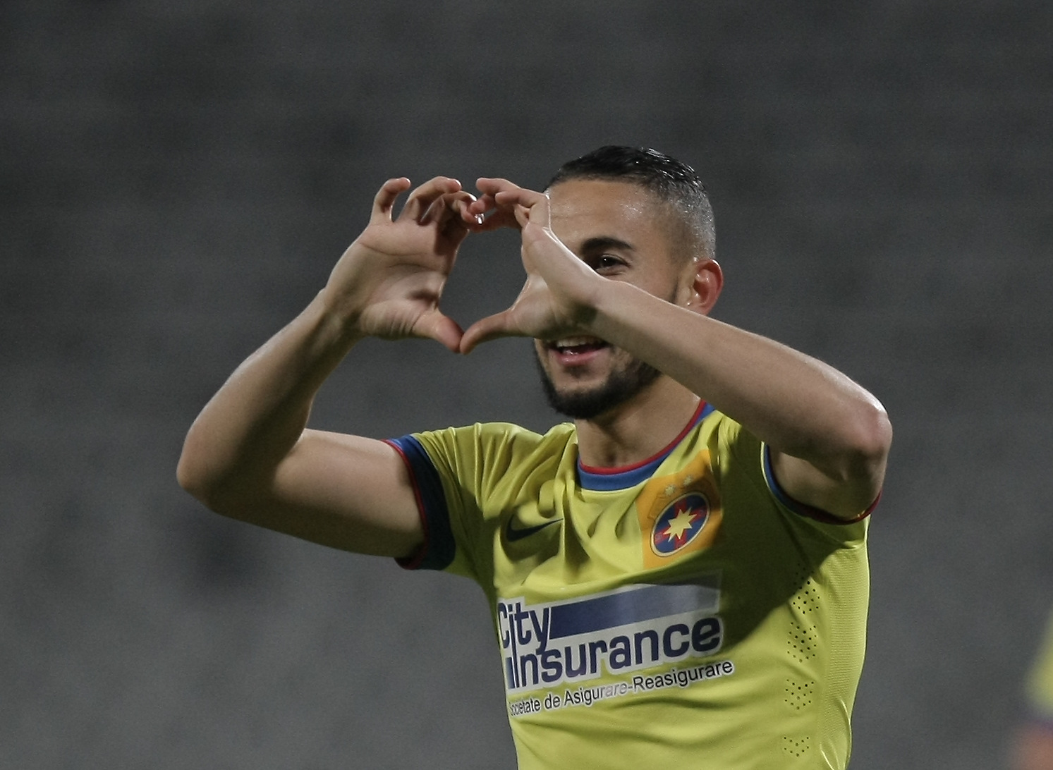 Tensiuni la Steaua. Campionii se critică între ei, după ce au scăpat victoria în finalul derby-ului cu Dinamo: ”Retragere inexplicabilă în repriza a doua. Bicfalvi a egalat, după o greșeală a lui Papp” / FOTO&VIDEO
