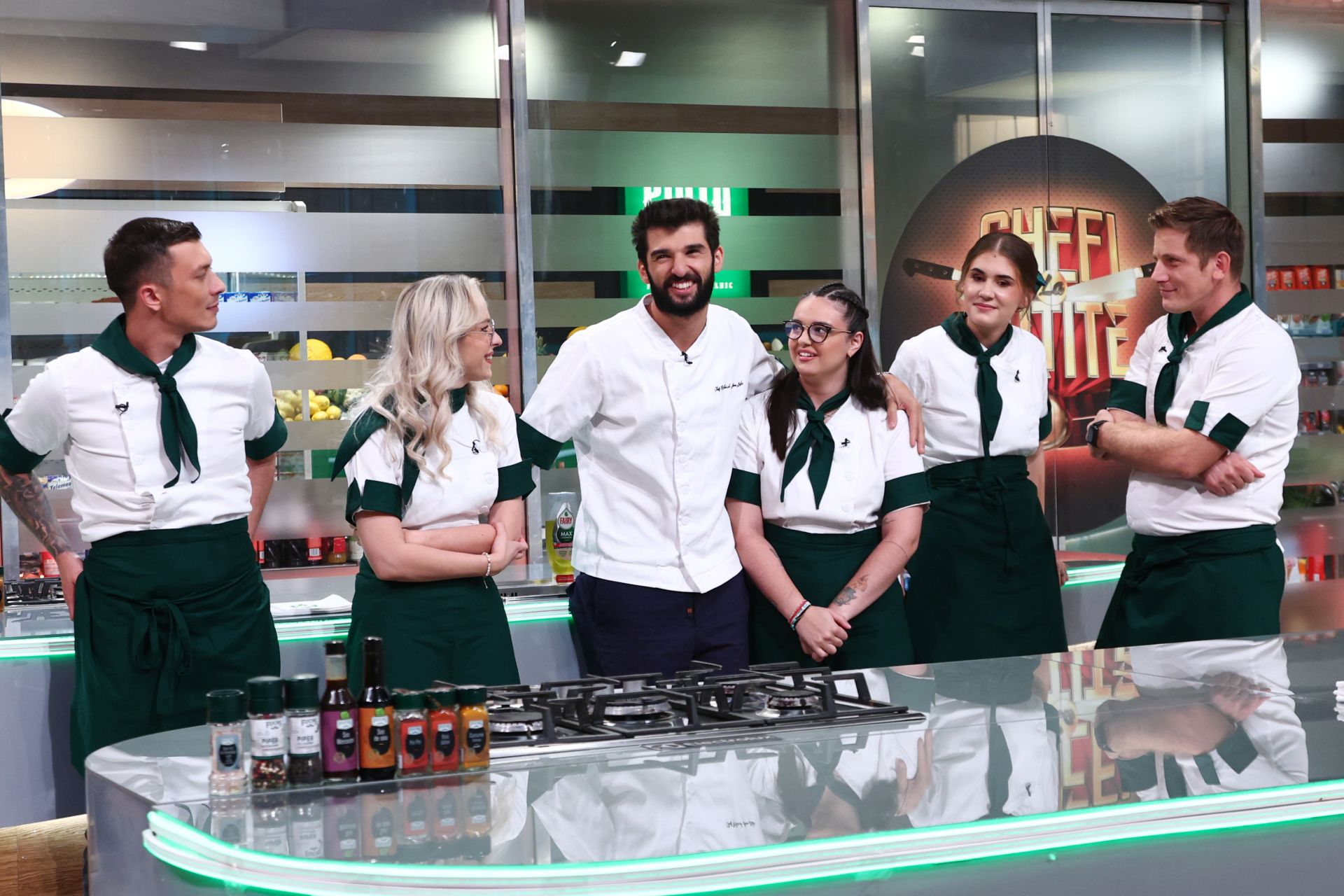 Semifinaliștii Chefi la cuțite, sezonul 14. Emoții uriașe în această seară: competiția își desemnează finaliștii