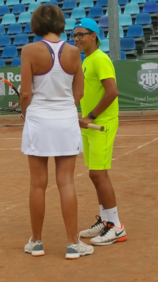 Carmen Iohannis a jucat tenis cu copiii, în Sibiu. Apariție de senzație pe teren / FOTO & VIDEO