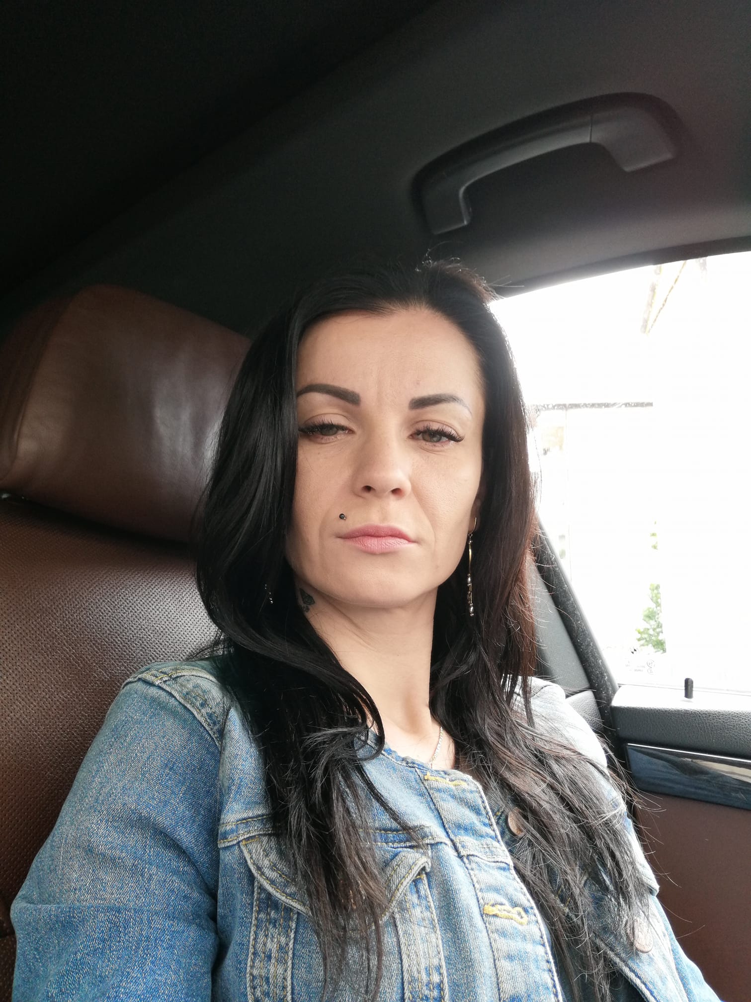 Cum s-a ridicat în lumea interlopă „Regina drogurilor” care s-a spânzurat la Rahova: Marsilia Mantu „prepara” stupefiante la cuptorul cu microunde și le vindea la geam