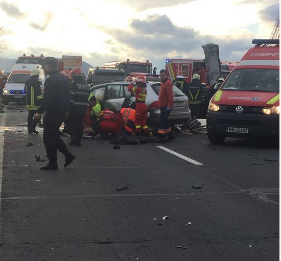 FOTO&VIDEO/ Patru oameni, morți într-un grav accident în Hărman, județul Brașov. Un copil, printre victime
