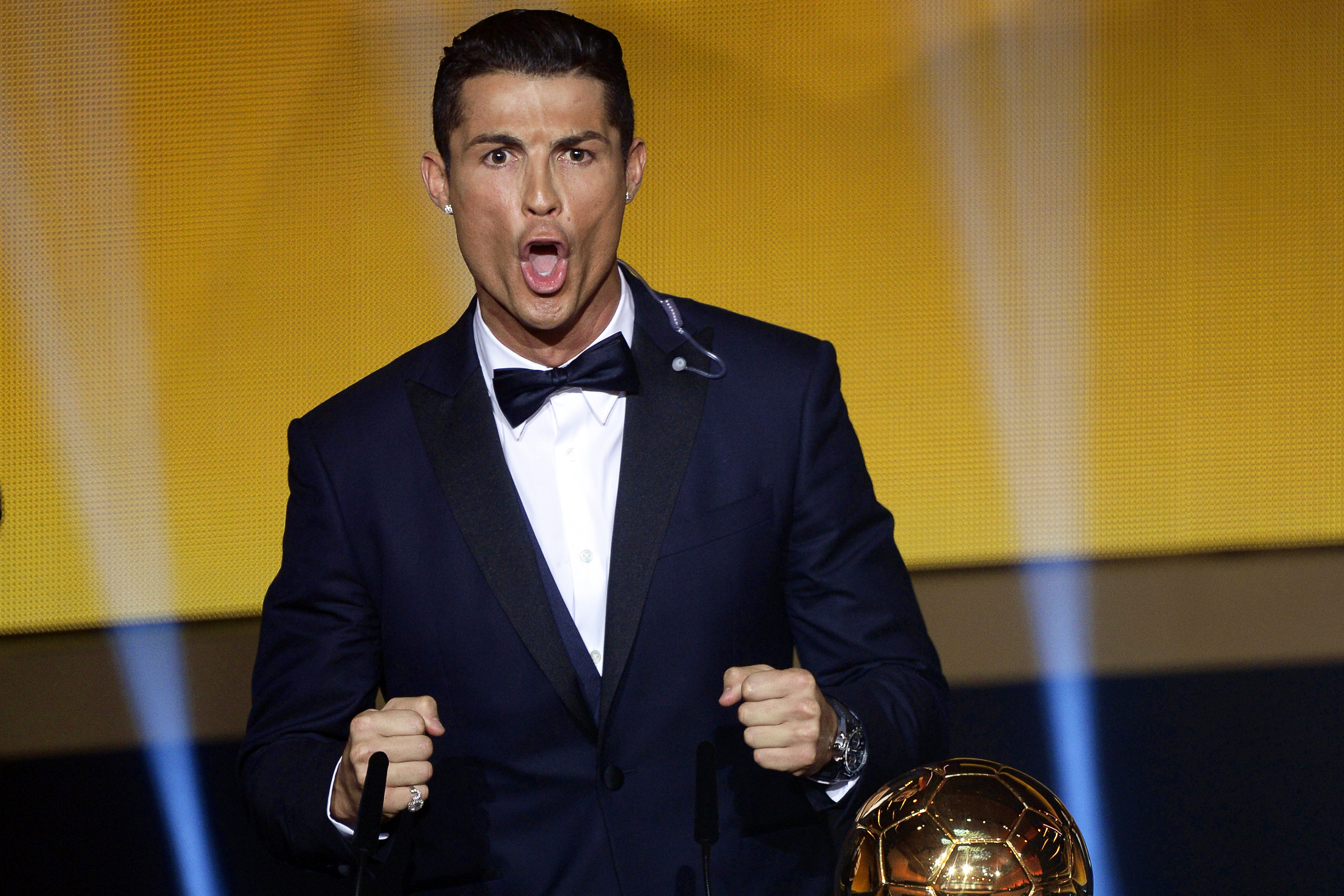 Ronaldo ne îndeamnă să mergem cu bicicleta! GALERIE FOTO