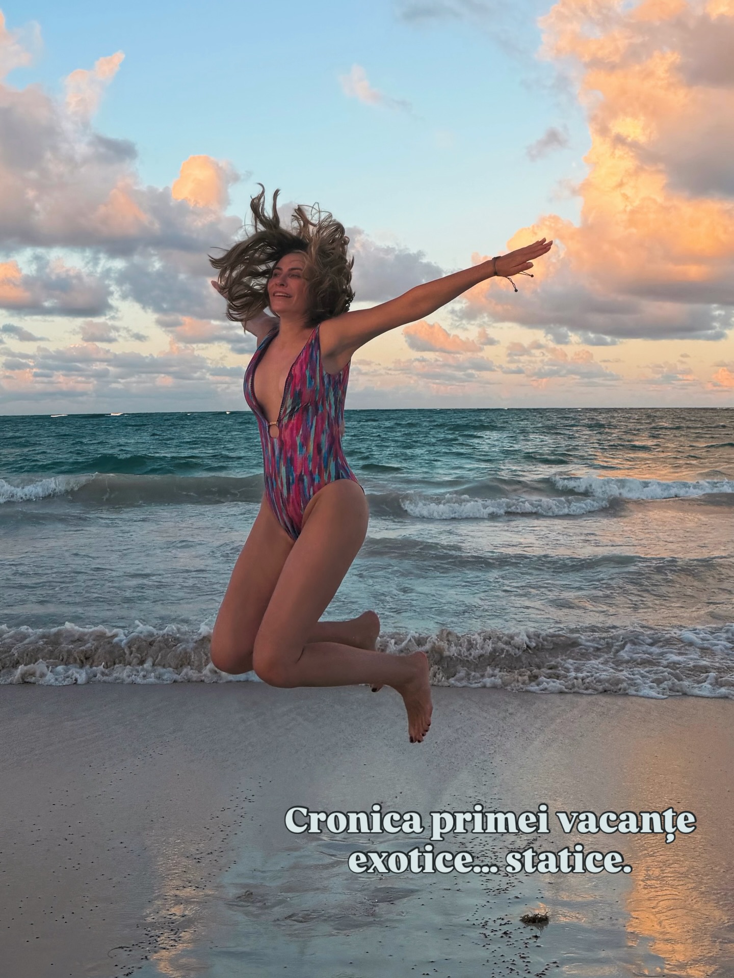 Imagini cu Adina Buzatu în costum de baie, la 49 de ani. Ce a pățit vedeta în Republica Dominicană. „Deja prea mult”