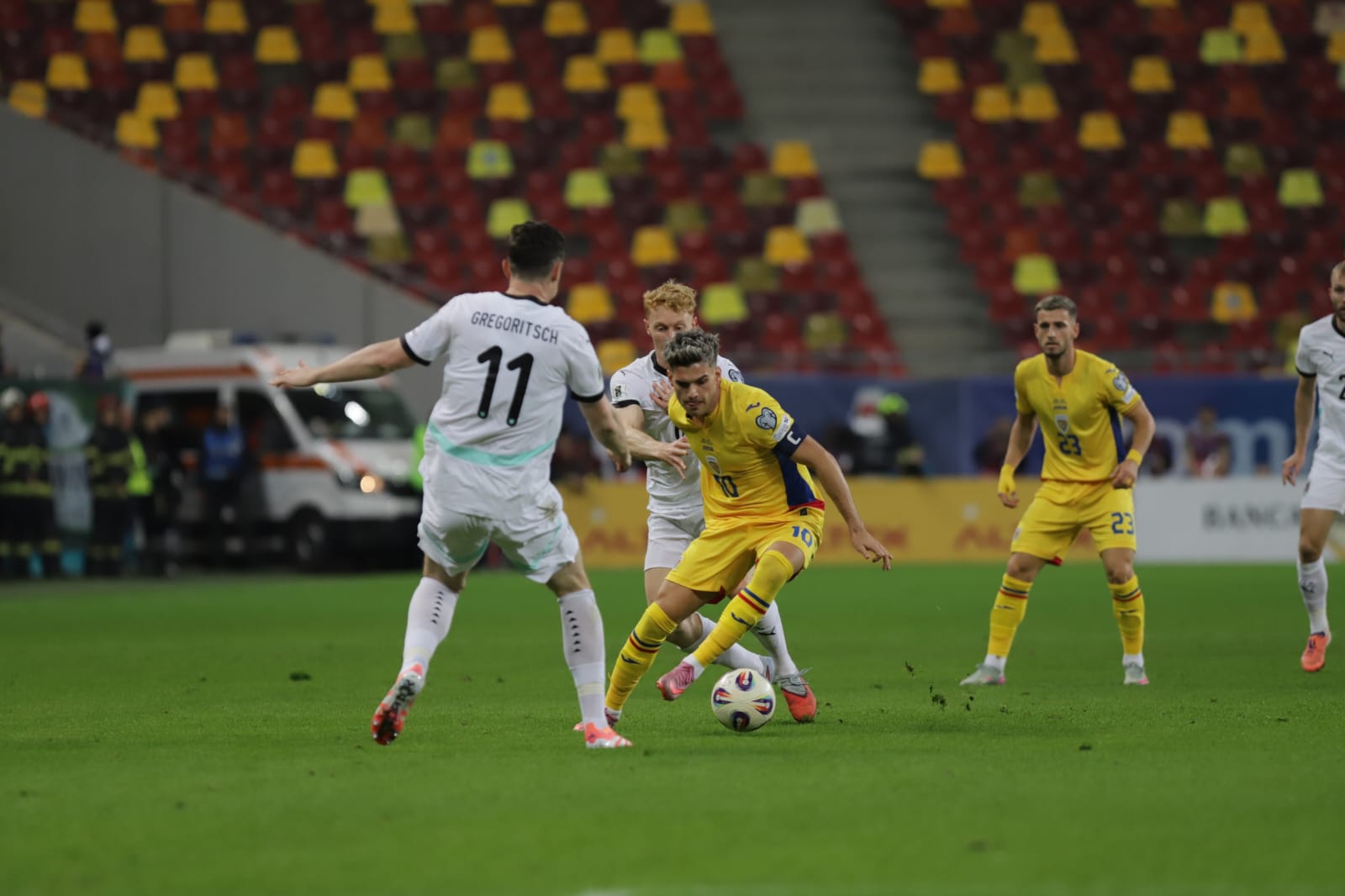 Cine e Teodor Ilincăi, tenorul care a cântat imnul „Deșteaptă-te, române!” înaintea meciului cu Austria, câștigat de România cu 1-0 și transmis de Antena 1