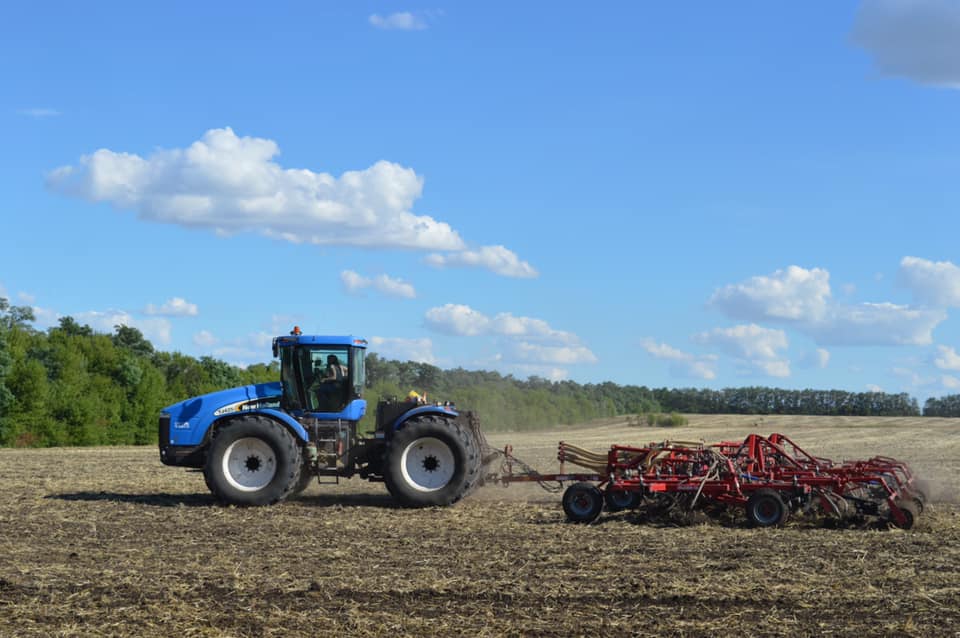 Cum faci agricultură profitabilă cu rachete și drone deasupra lanurilor de grâu și a fermelor cu animale. Interviu cu Sergiy Kasianov, om de afaceri din Herson, Ucraina