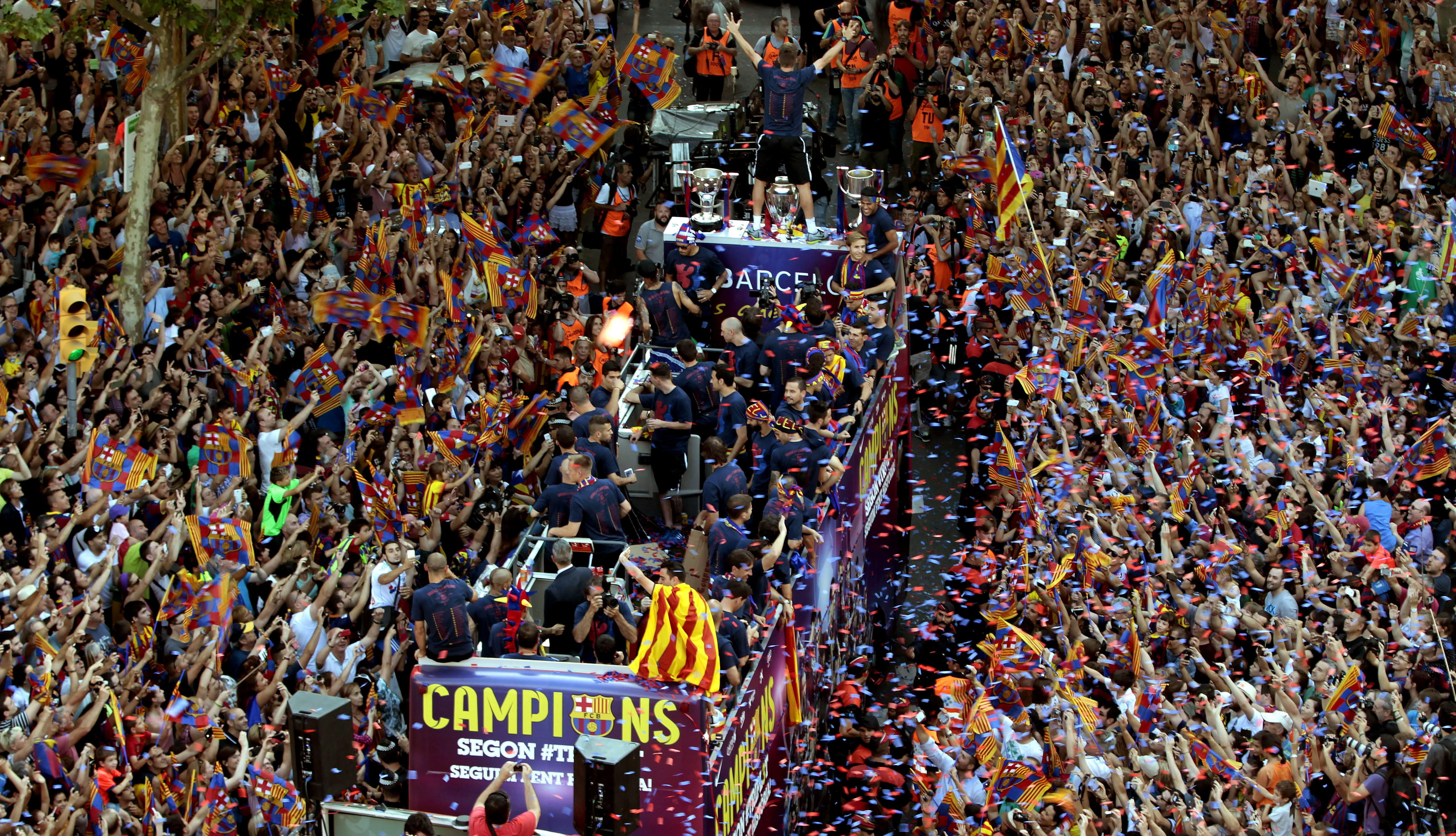 Fiestă în Barcelona. Campionii Europei au sărbătorit TRIPLA / FOTO&VIDEO