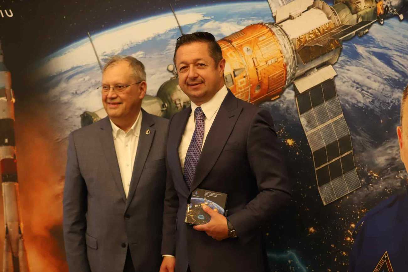 Dumitru Prunariu, singurul român care a zburat în Cosmos, aniversat în Senat după 45 de ani de la misiunea Soyuz 40