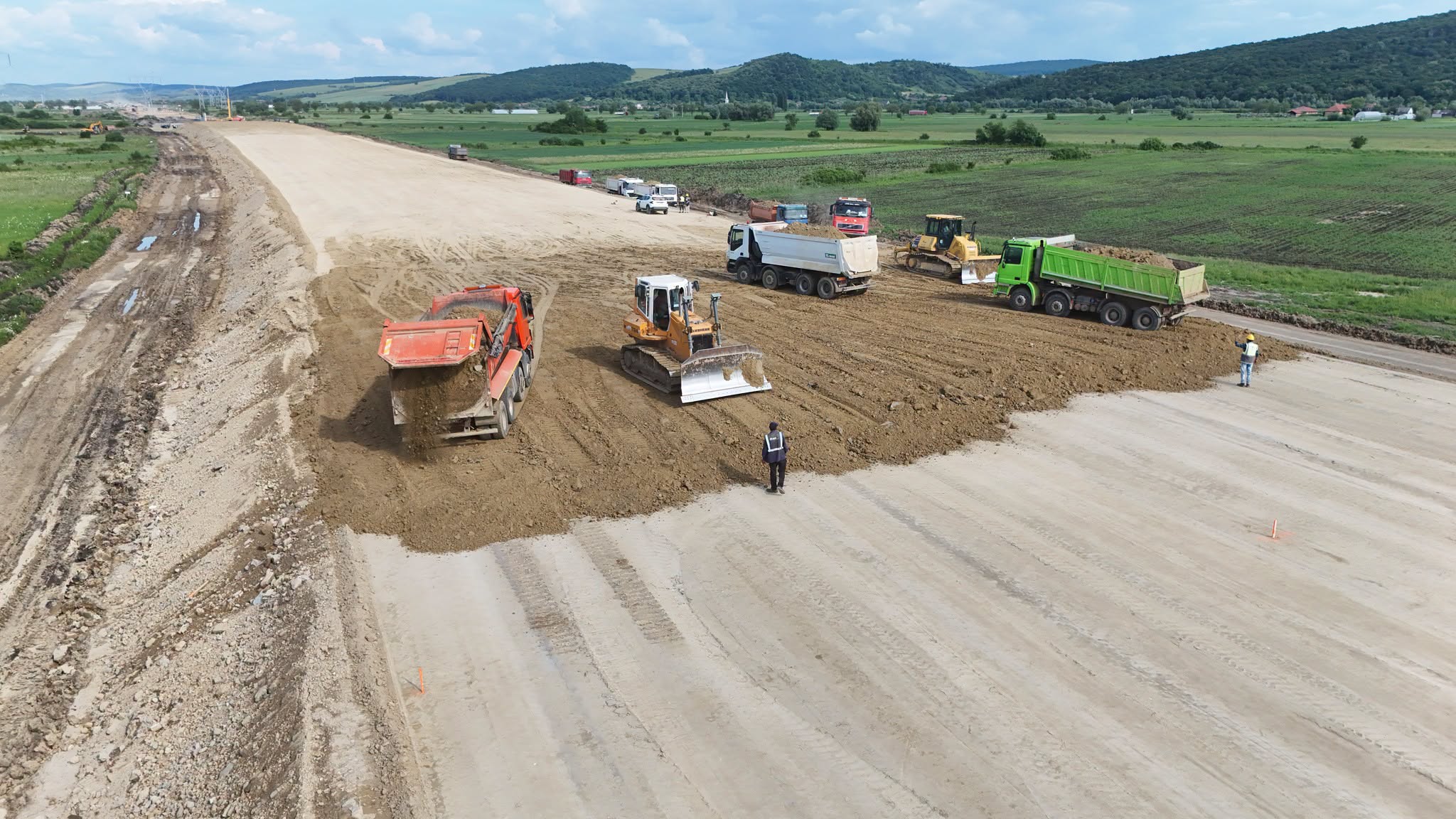 De când vom circula pe primii kilometri ai Autostrăzii Unirii A8: Lotul Târgu Mureș - Miercurea Nirajului a ajuns la 50%