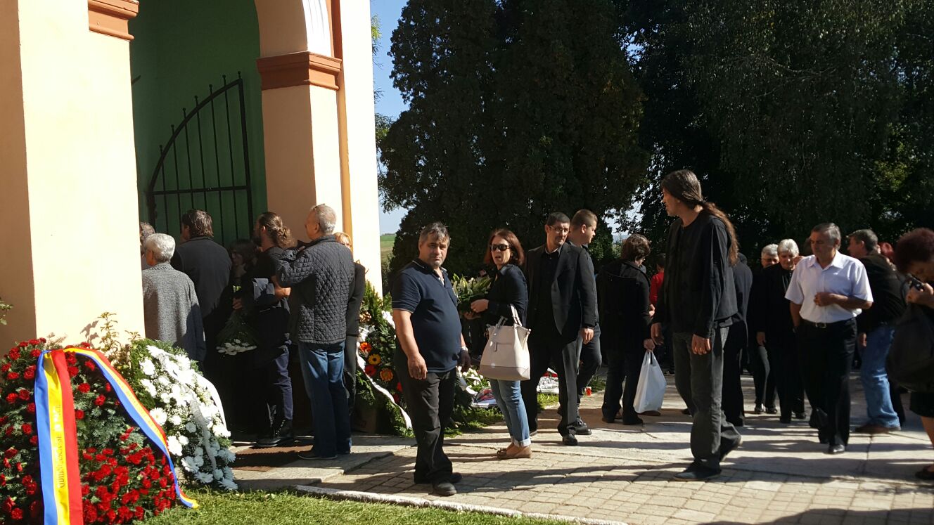 Ioan Gyuri Pascu, condus pe ultimul drum! Coroane de la Iohannis și Cioloș GALERIE FOTO&VIDEO