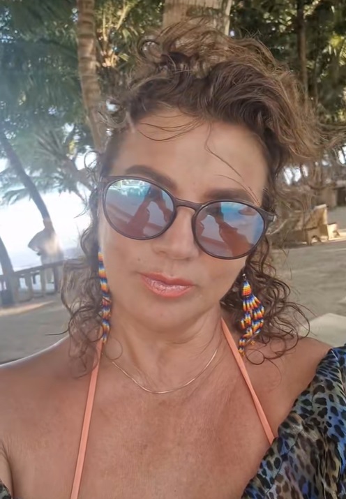 Imagini din vacanța Mihaelei Borcea în Kenya. A apărut în costum de baie, la plajă, alături de Sorin Rap