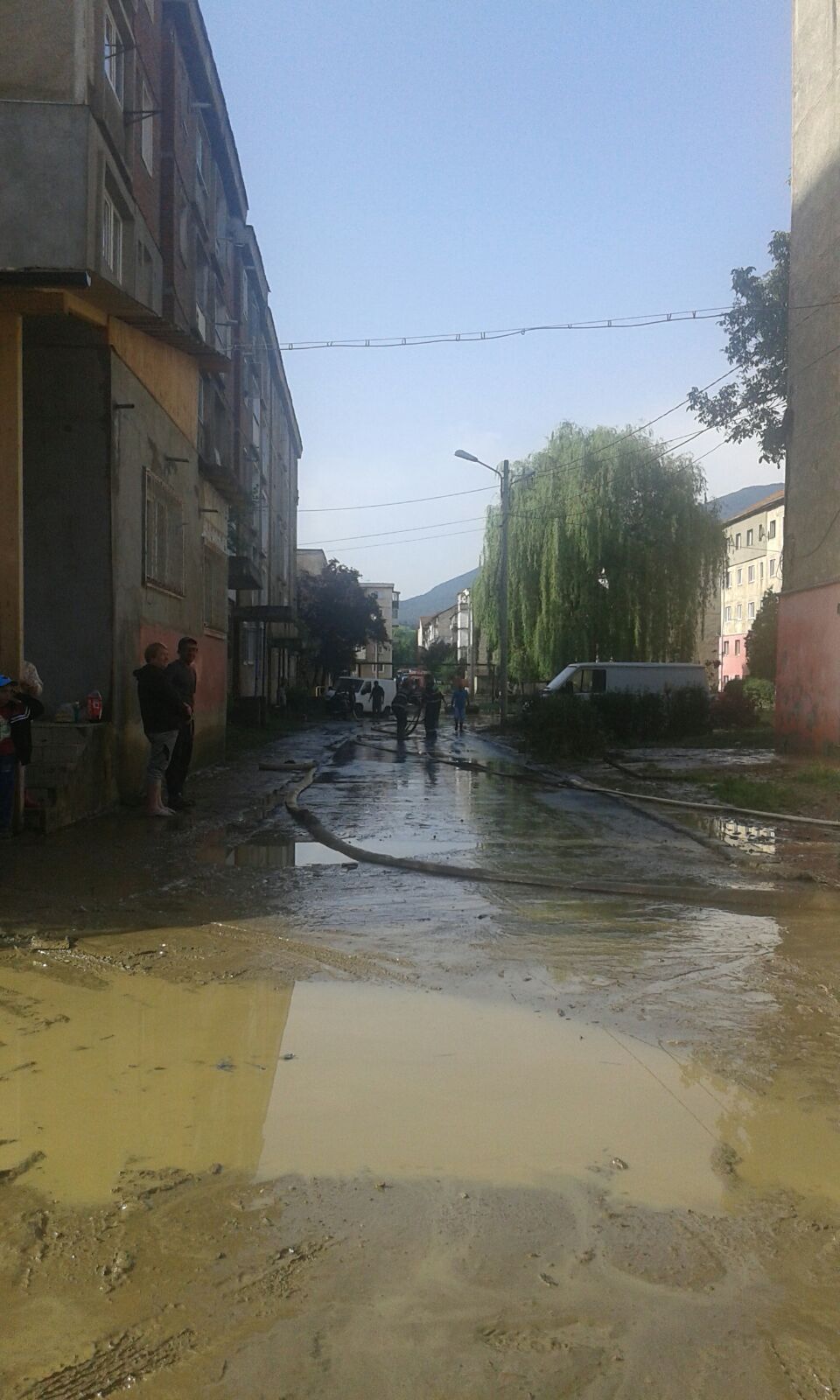 Ploile au făcut prăpăd în Valea Jiului. Viiturile au spălat regiunea de la est la vest | GALERIE FOTO