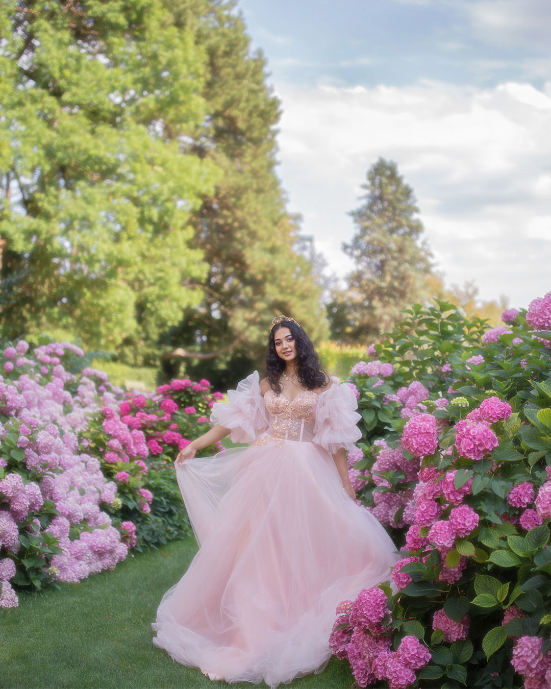 Raluca Antuca, fotografa specializată în stilul „fairytale”: „Estetica fantastică mă provoacă, îți permite să gândești în afara limitelor realității” | Interviu