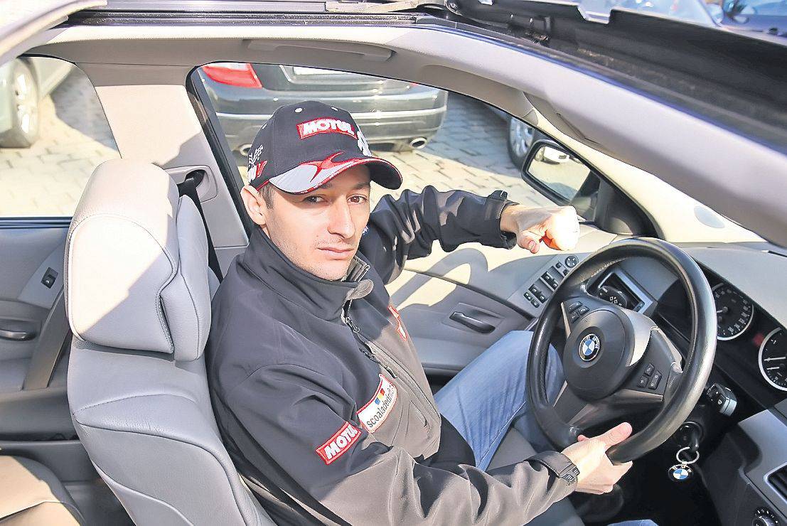 Absolvent de Drept, agent de vânzări, din participant la curse de noapte ilegale ajuns campion național de drift. Traseul fabulos al lui Sorin Ene / VIDEO