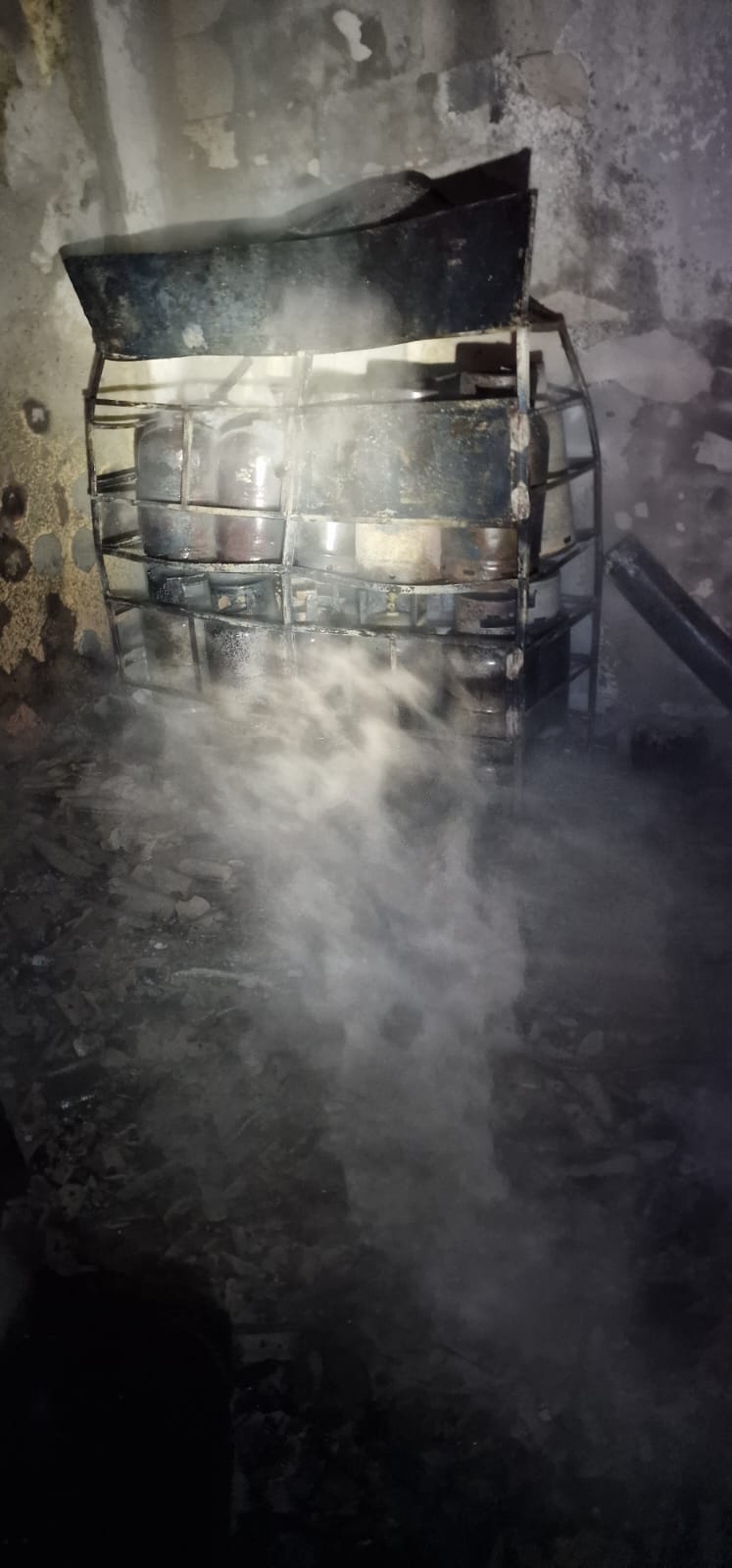 Bar din județul Neamț incendiat intenționat de un bărbat cu probleme psihice