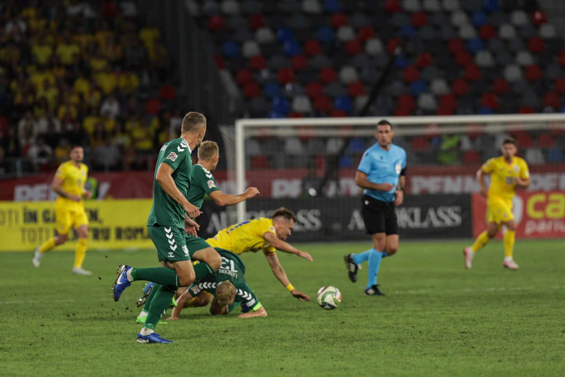 România - Lituania 3-1, în Liga Națiunilor. Schimbările lui Mircea Lucescu au adus victoria. VAR ne-a salvat de două ori