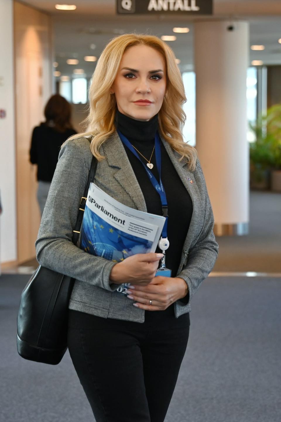 Cum a slăbit Gabriela Firea 25 de kilograme în 3 luni. Are aceeași greutate ca-n liceu: „Prietenele mă întreabă dacă nu mor de foame”