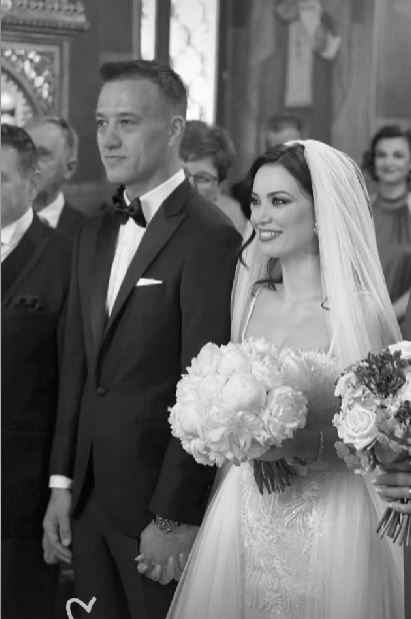 Anca Dumitra s-a căsătorit religios. Primele imagini cu actrița în rochie de mireasă